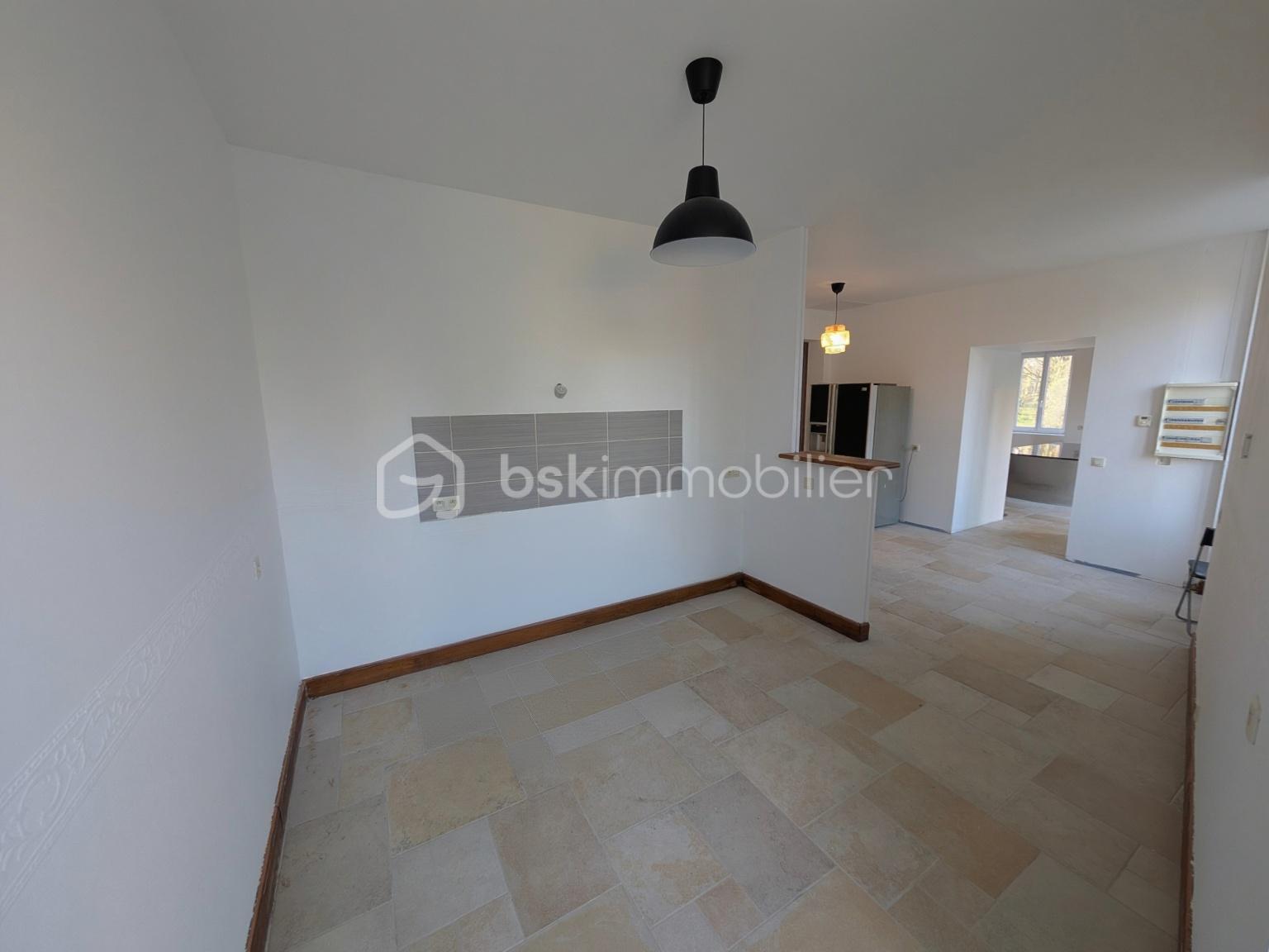 Appartement de 83,10 m² - AZt0j-kU8nqCzgx-c-N4tg-AZt0j-kUiYeS6OGCUuLbUQ.jpg