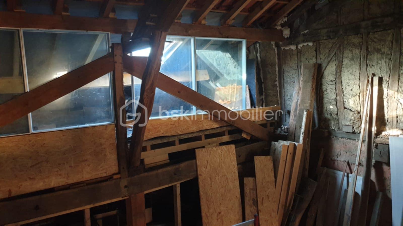 Immeuble mixte de 180 m² - e57d3d00-4e65-4c1f-aef9-a1d94fed7988.jpg