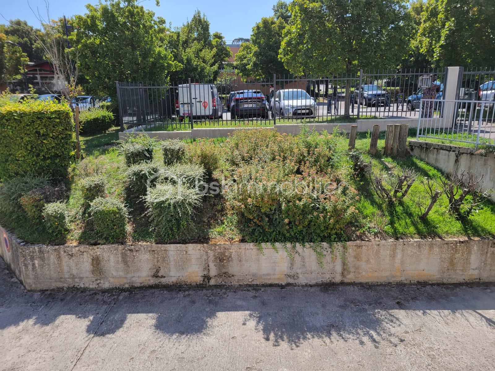 Appartement de 102,27 m² - espace vert souare.jpg