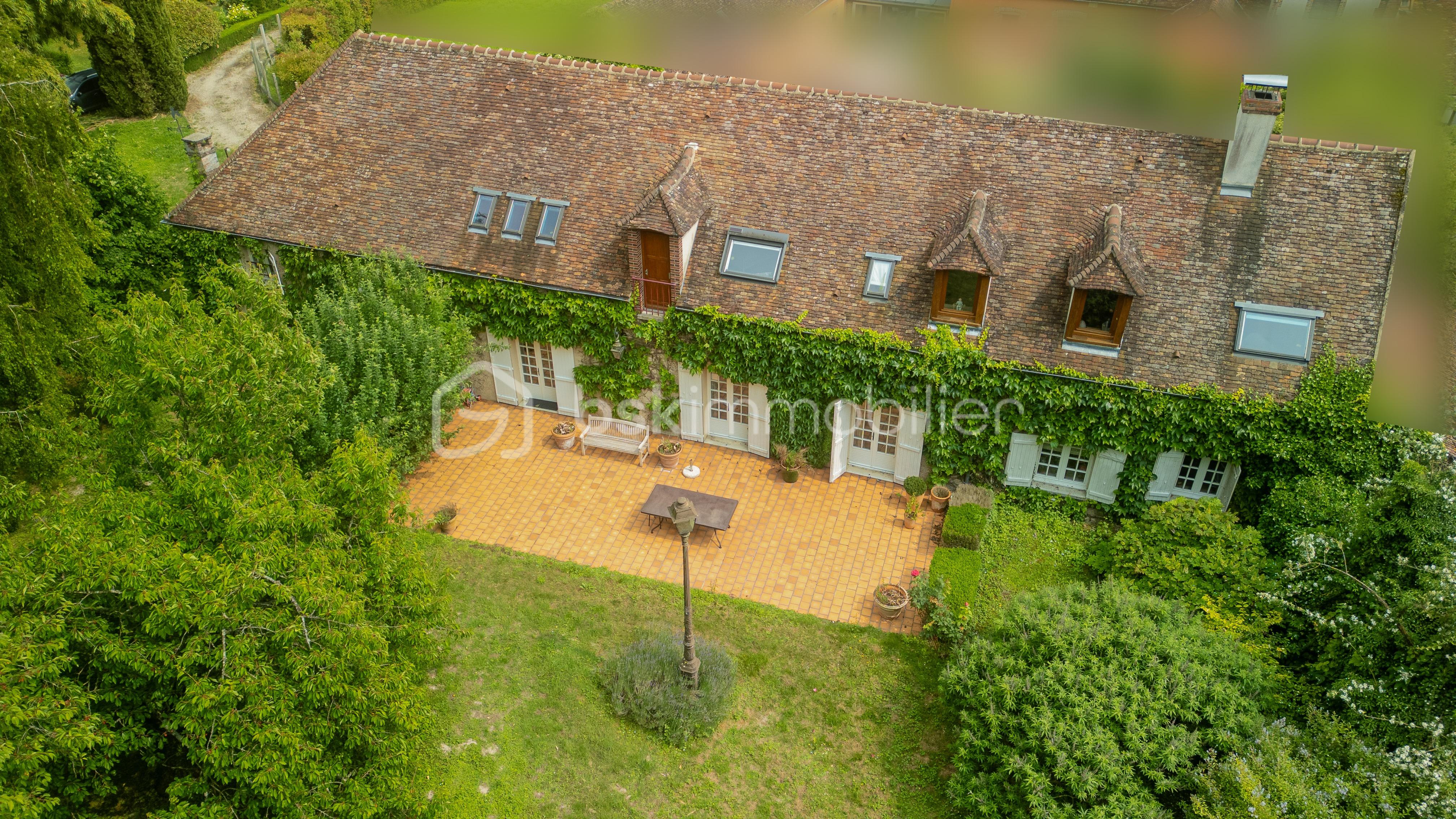 Demeure de 260 m² - 1.jpg