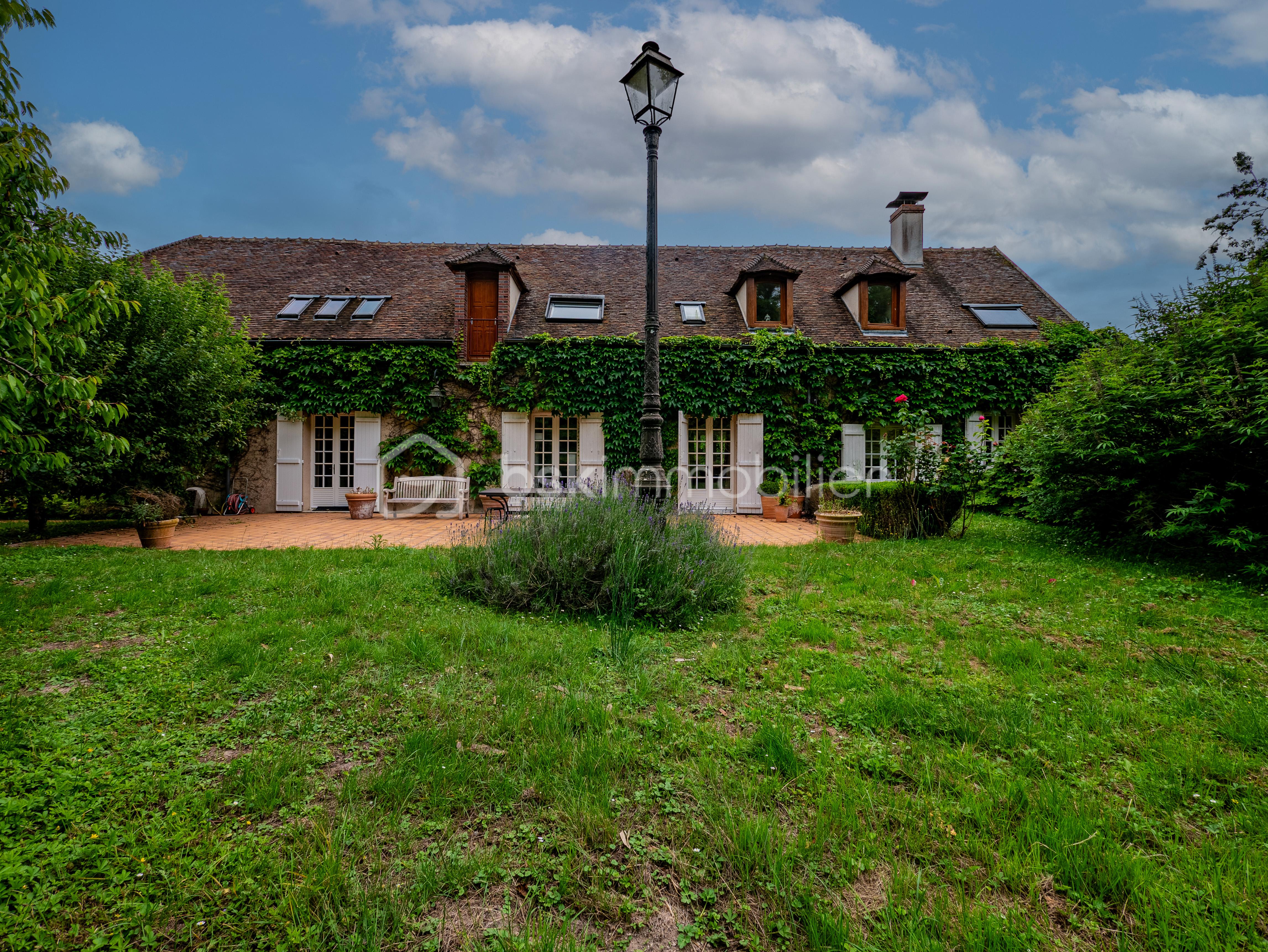 Demeure de 260 m² - 11.jpg