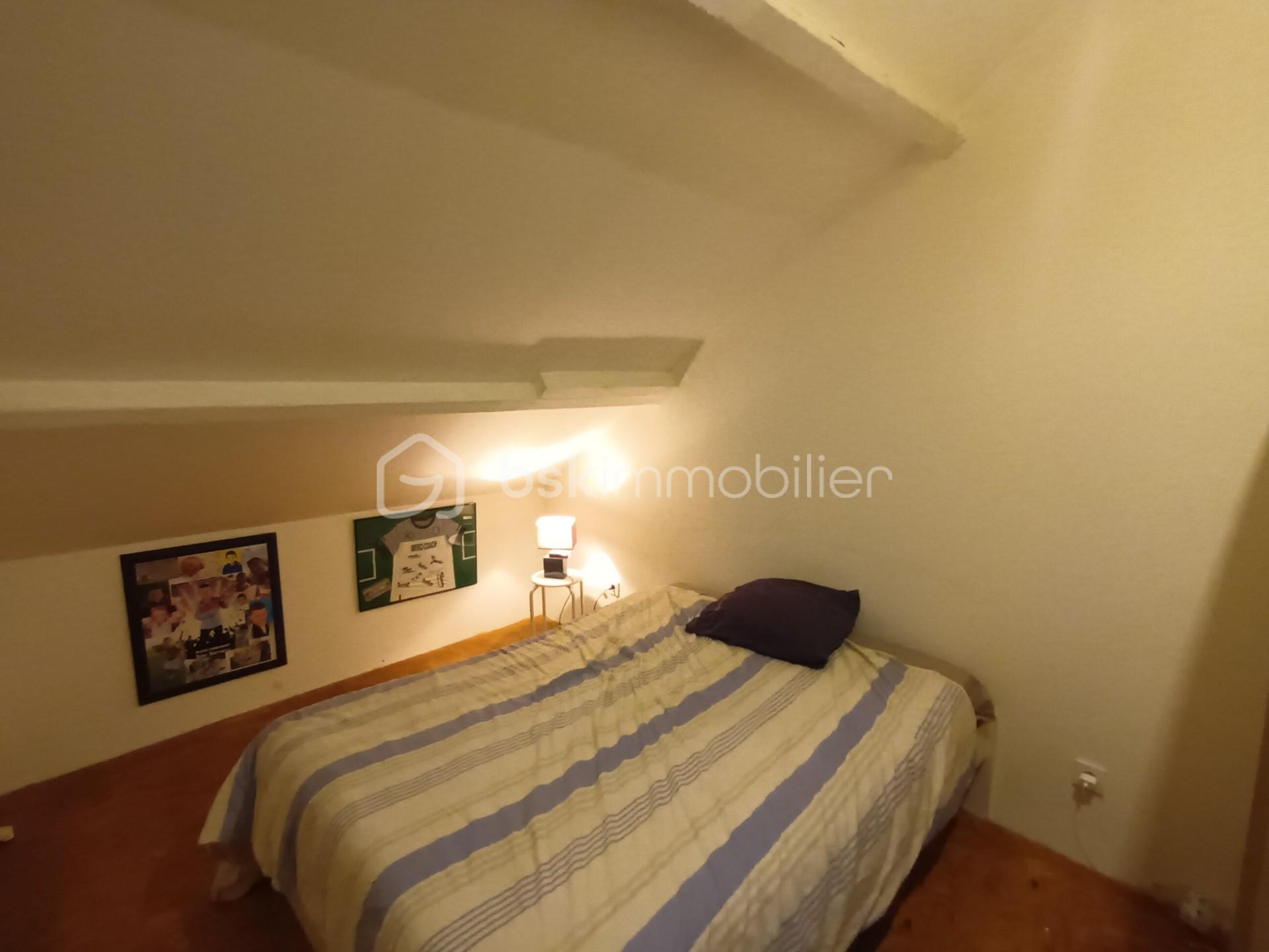 Corps de ferme de 220 m² - Chambre ferme 2.jpg