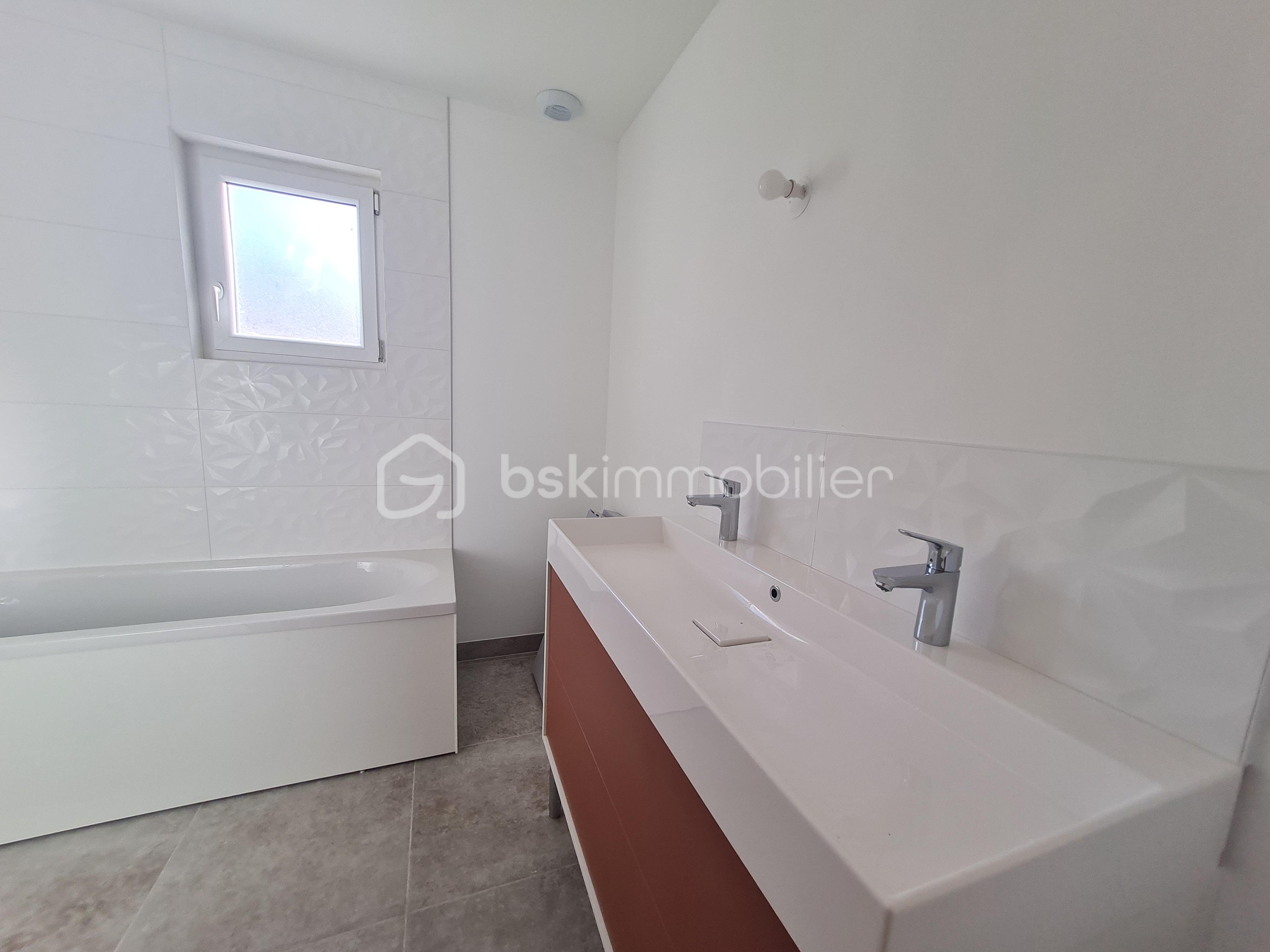 Maison traditionnelle de 107 m² - 20231120_150046.jpg