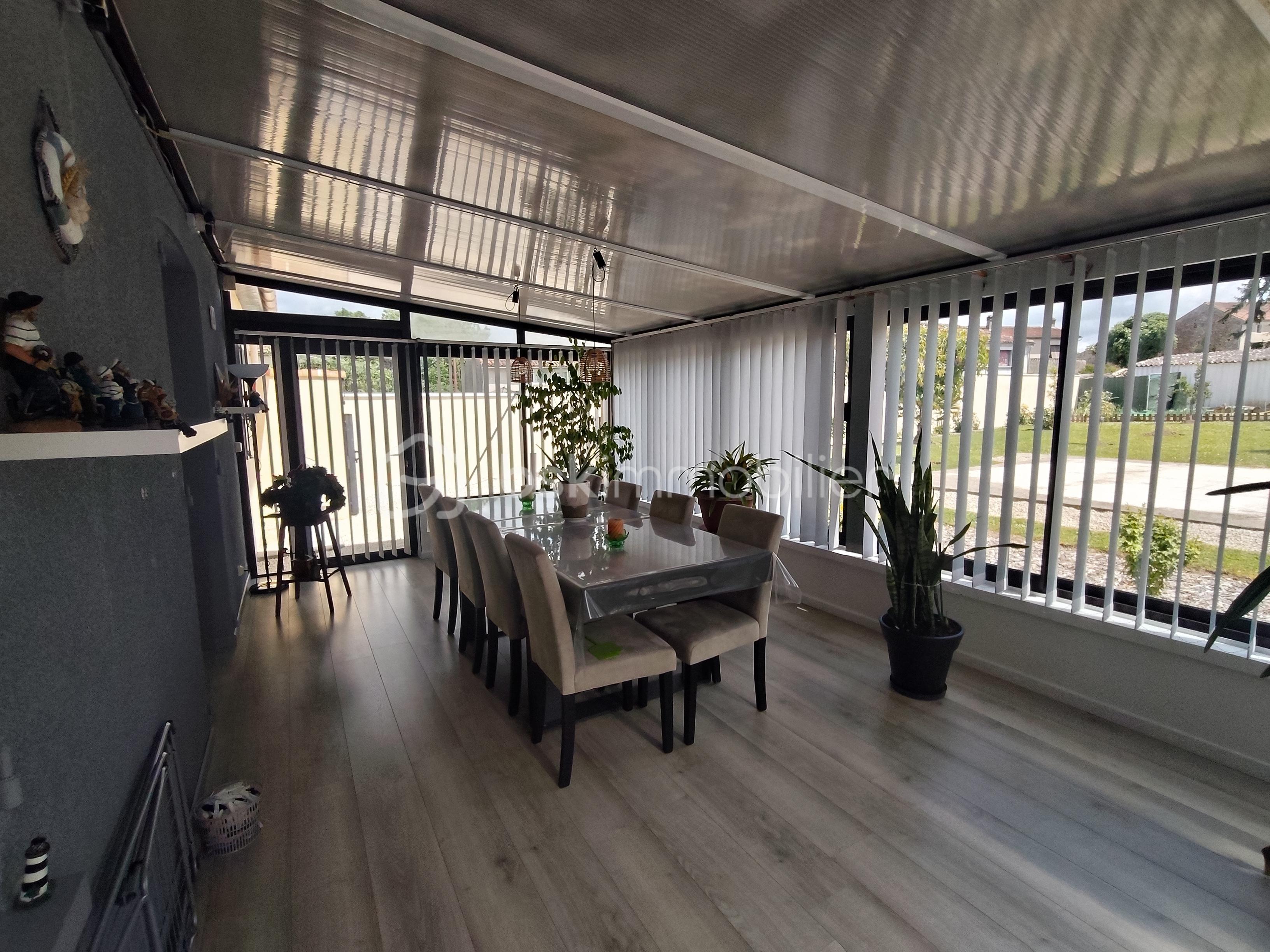 veranda.jpg