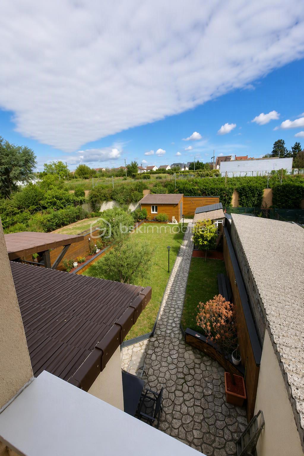 17 VU  jardin.jpeg