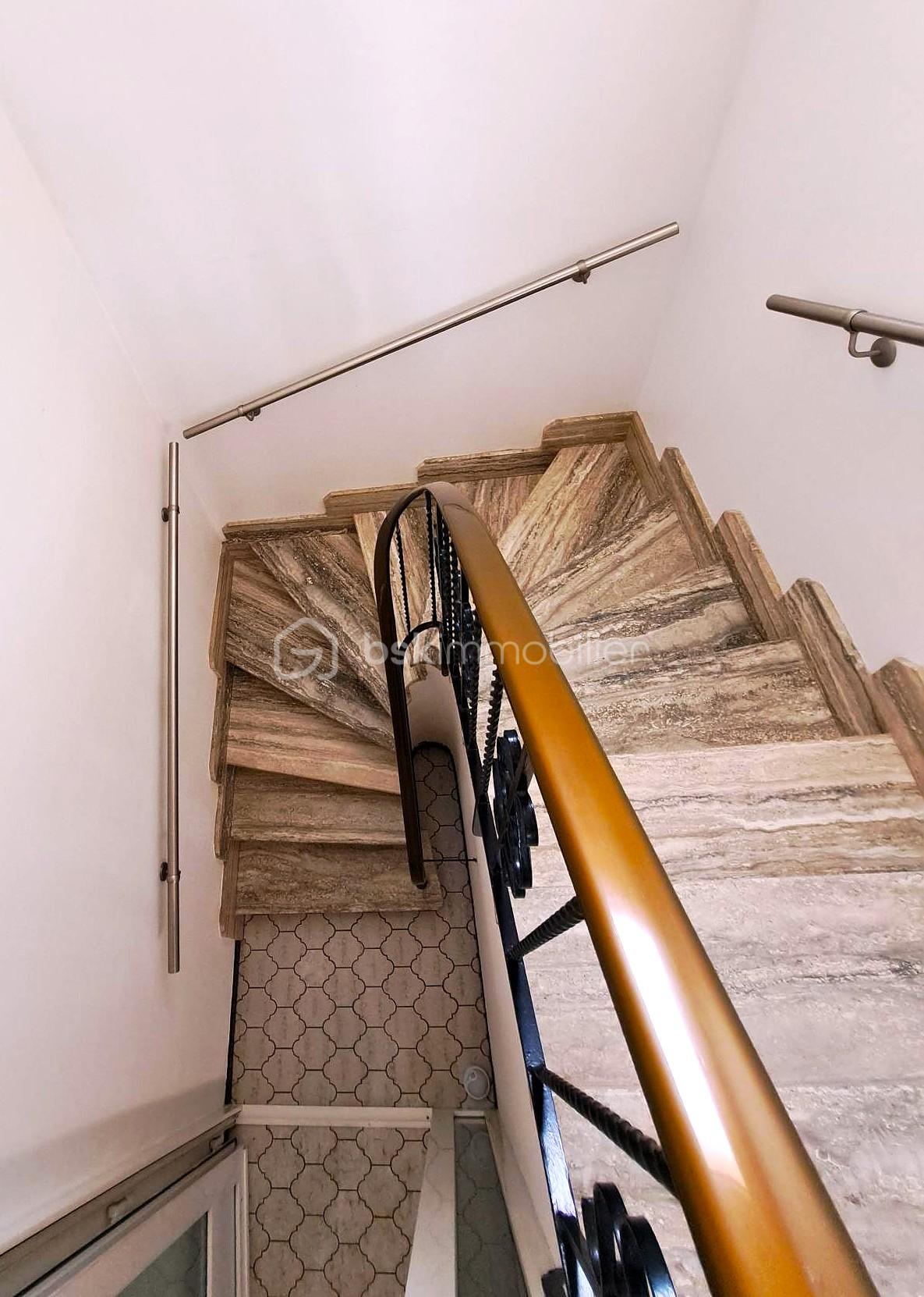 escalier marbre lelievre.jpg