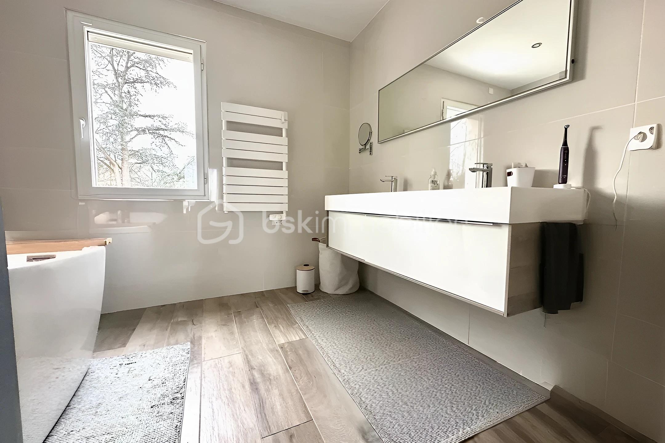 Maison de 143 m² - hoqi-bce7fa3930954cdfae01436957f8a7e4.jpg