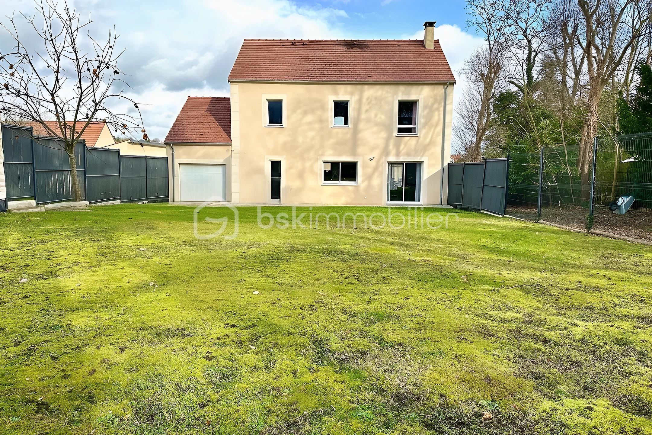 Maison de 143 m² - hoqi-1fa9be6efe7d4f1b84aefc2fe6fc4b47.jpg