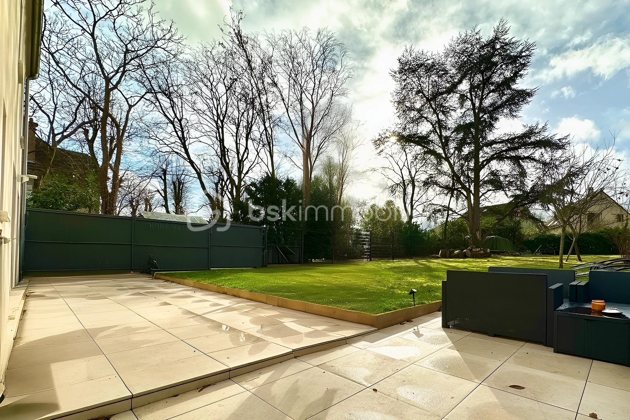 Maison de 143 m² - hoqi-b4872ee3eb7343cab335b1e4be603a82.jpg