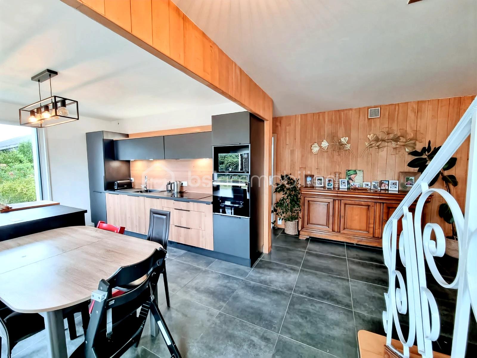 Maison de 162 m² - 211128a8-f947-43fa-997f-0ec791d1a480.jpg