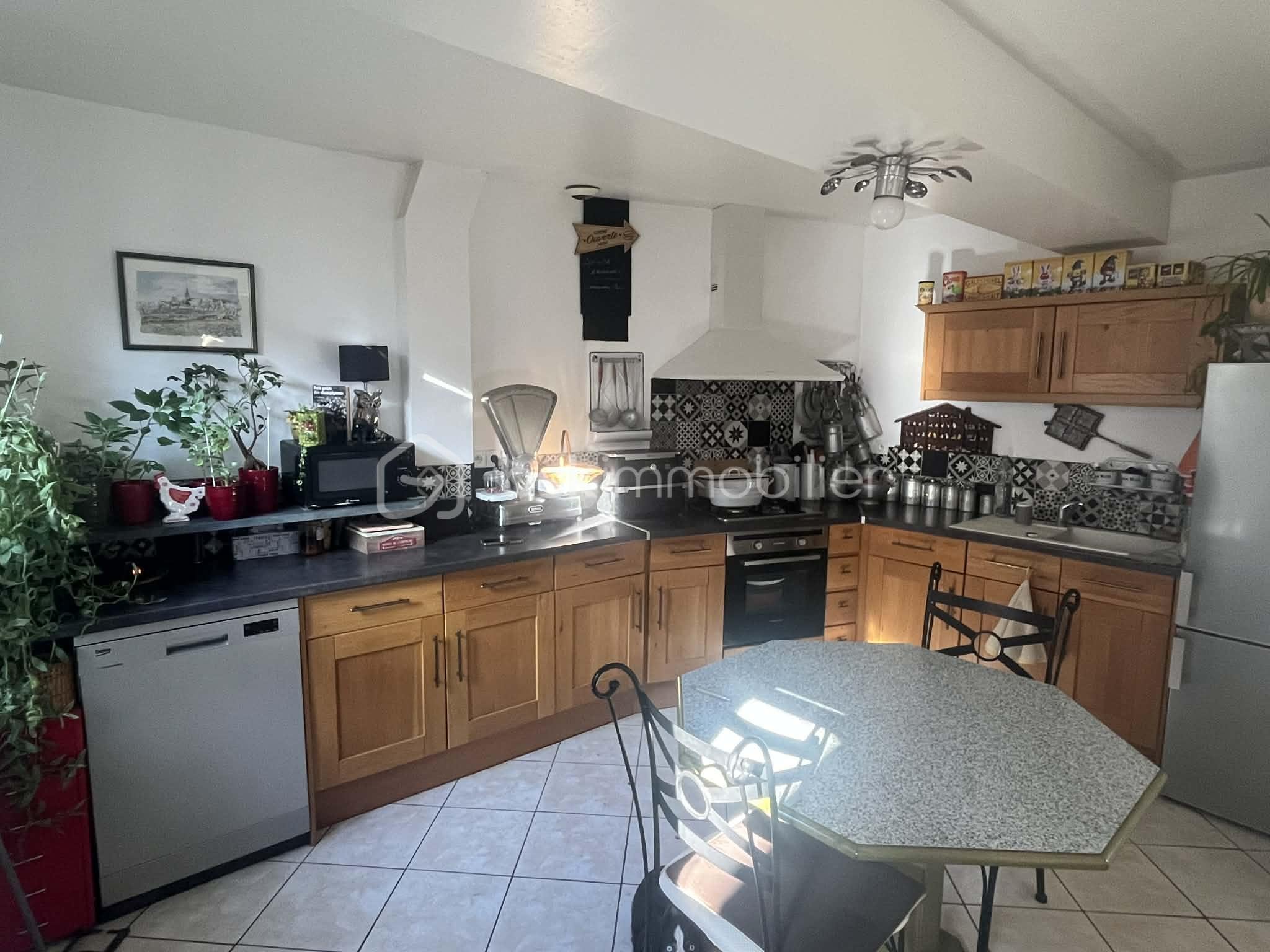 cda52721-146a-410e-9d89-63523f0f413c.jfif