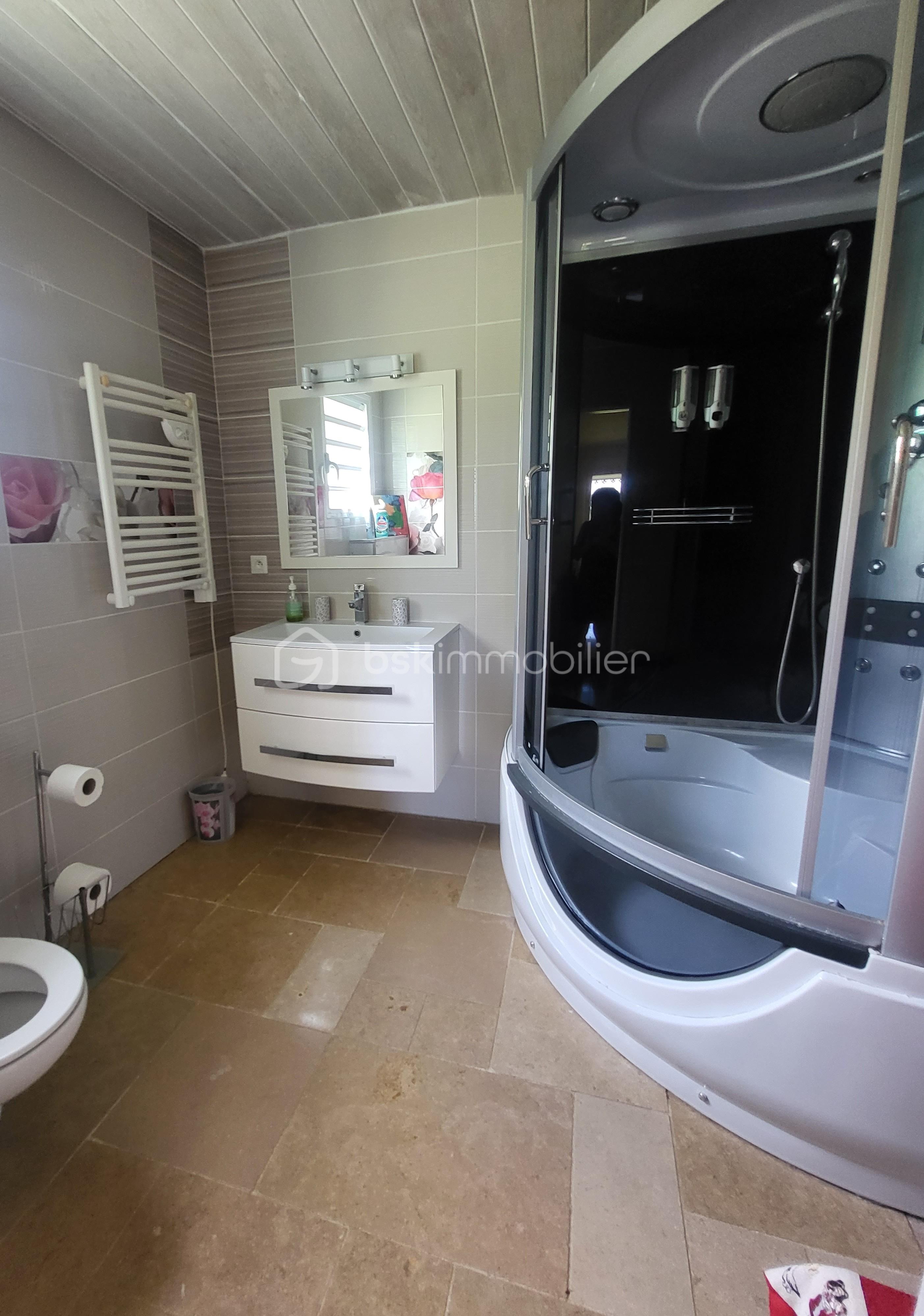 Maison de 113 m² - SDB parentale.jpg