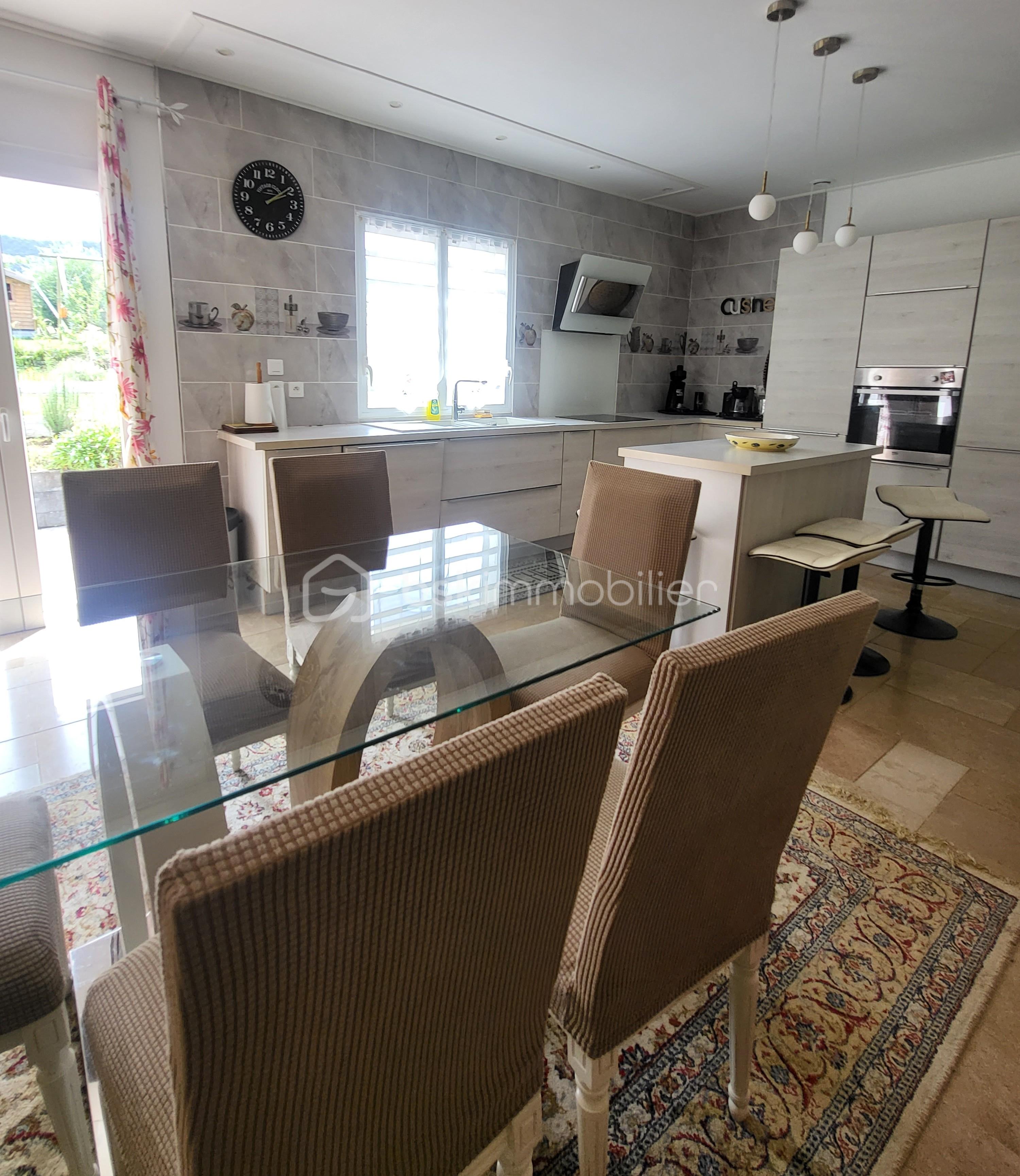 Maison de 113 m² - coin repas.jpg