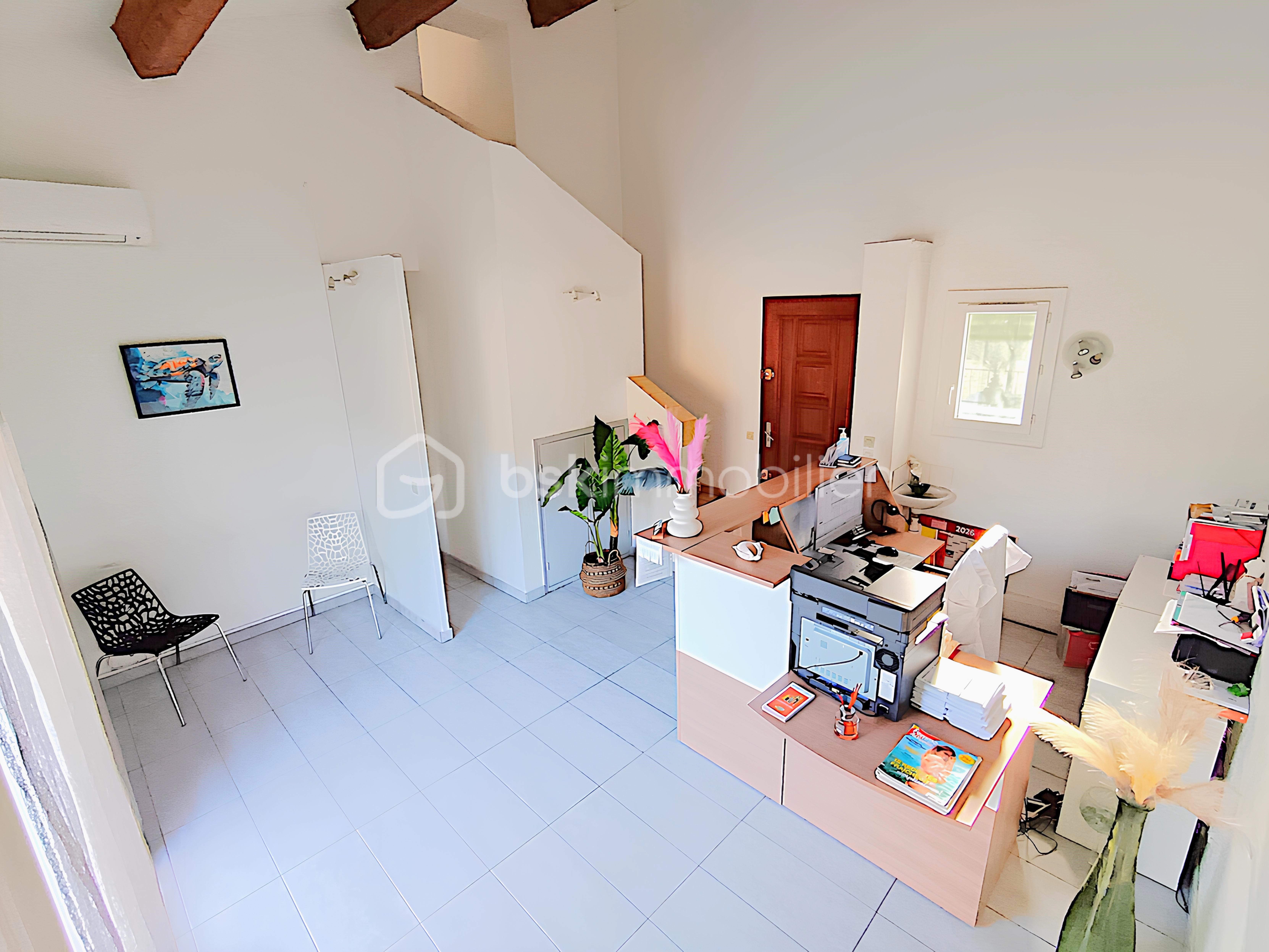 Bureau de 50,20 m² - 3 Séjour 5 BIS.jpg