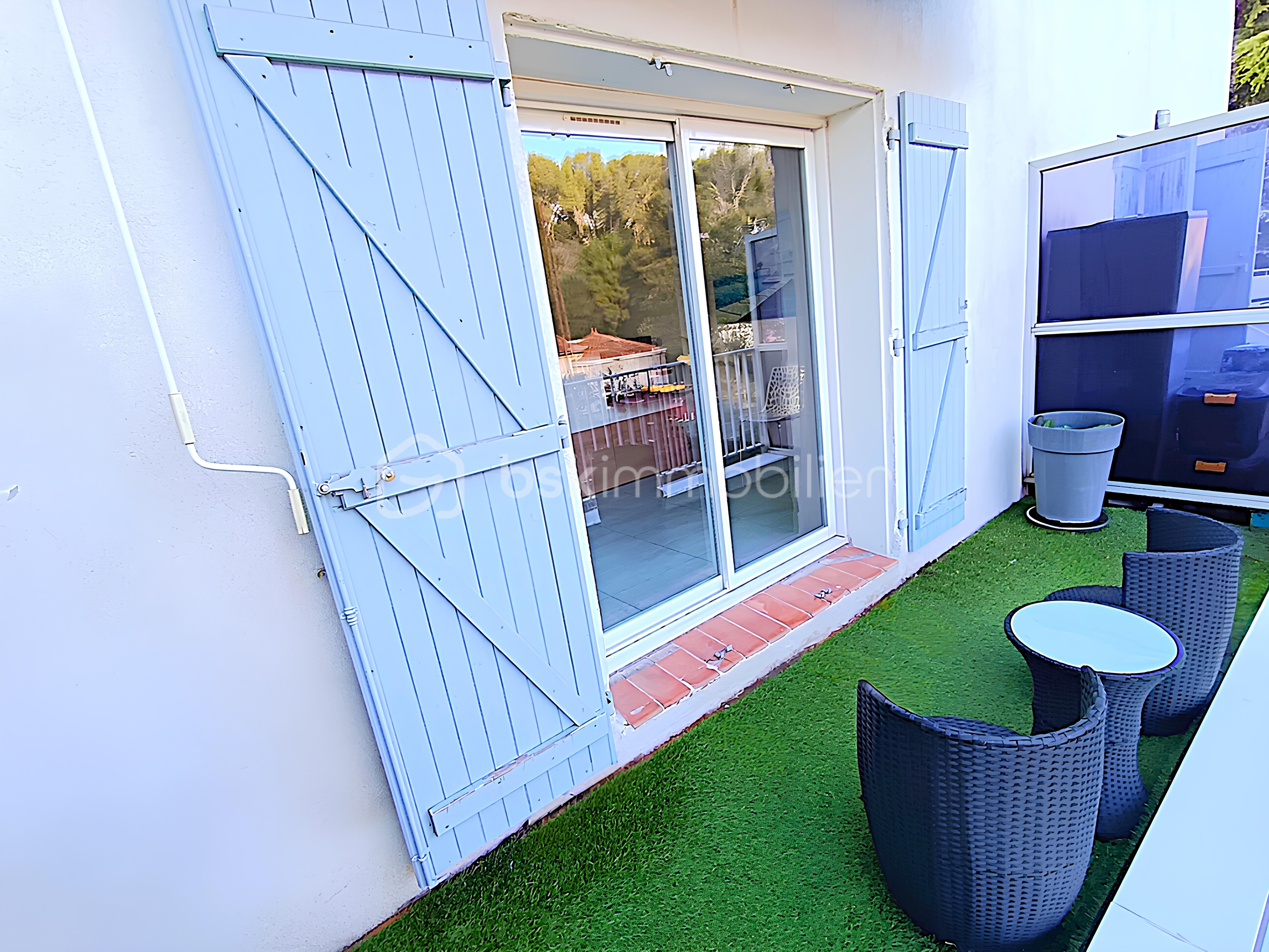 Bureau de 50,20 m² - 14 Balcon 2.jpg