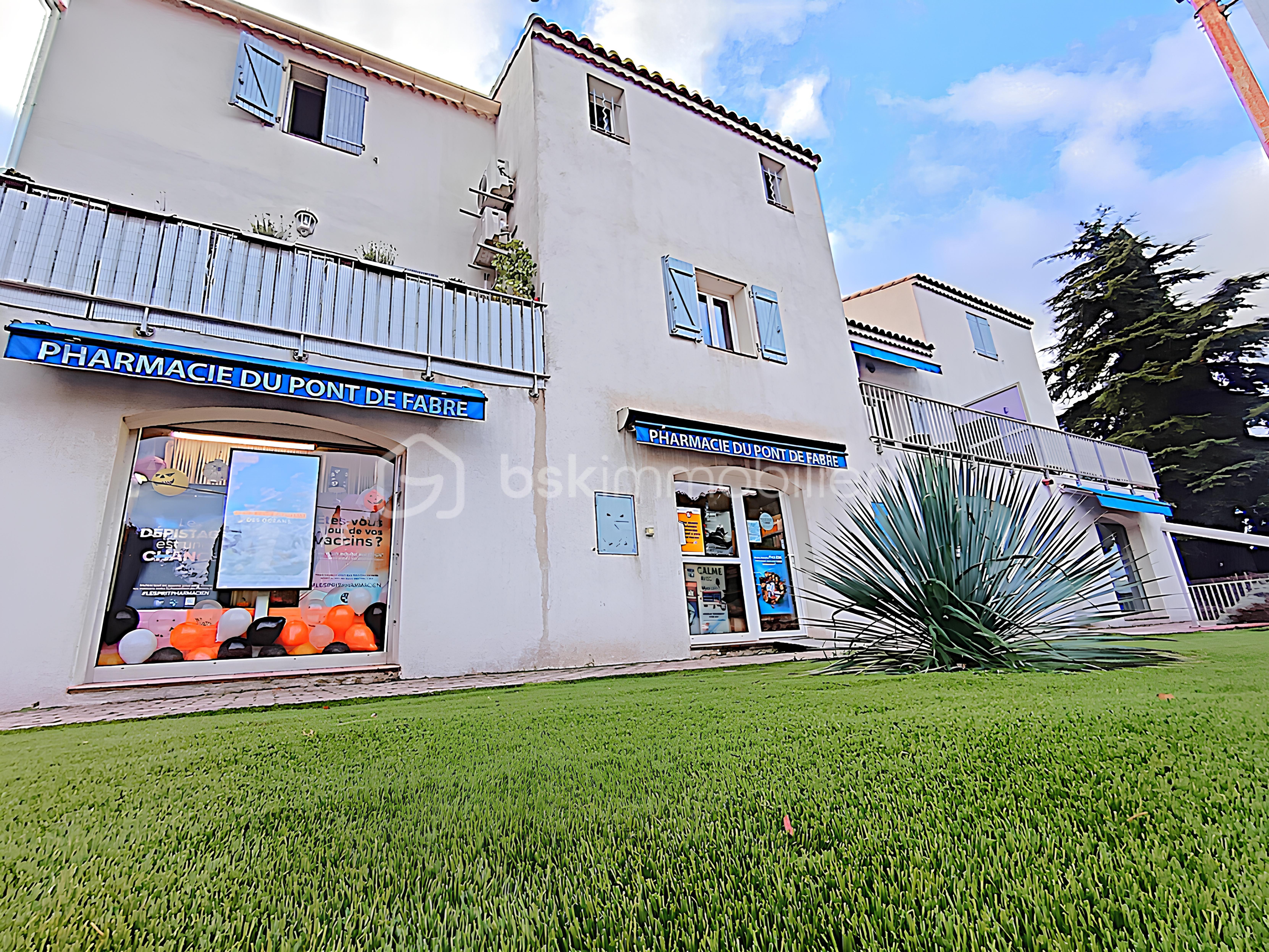 Bureau de 50,20 m² - 17 Extérieur 2.jpg