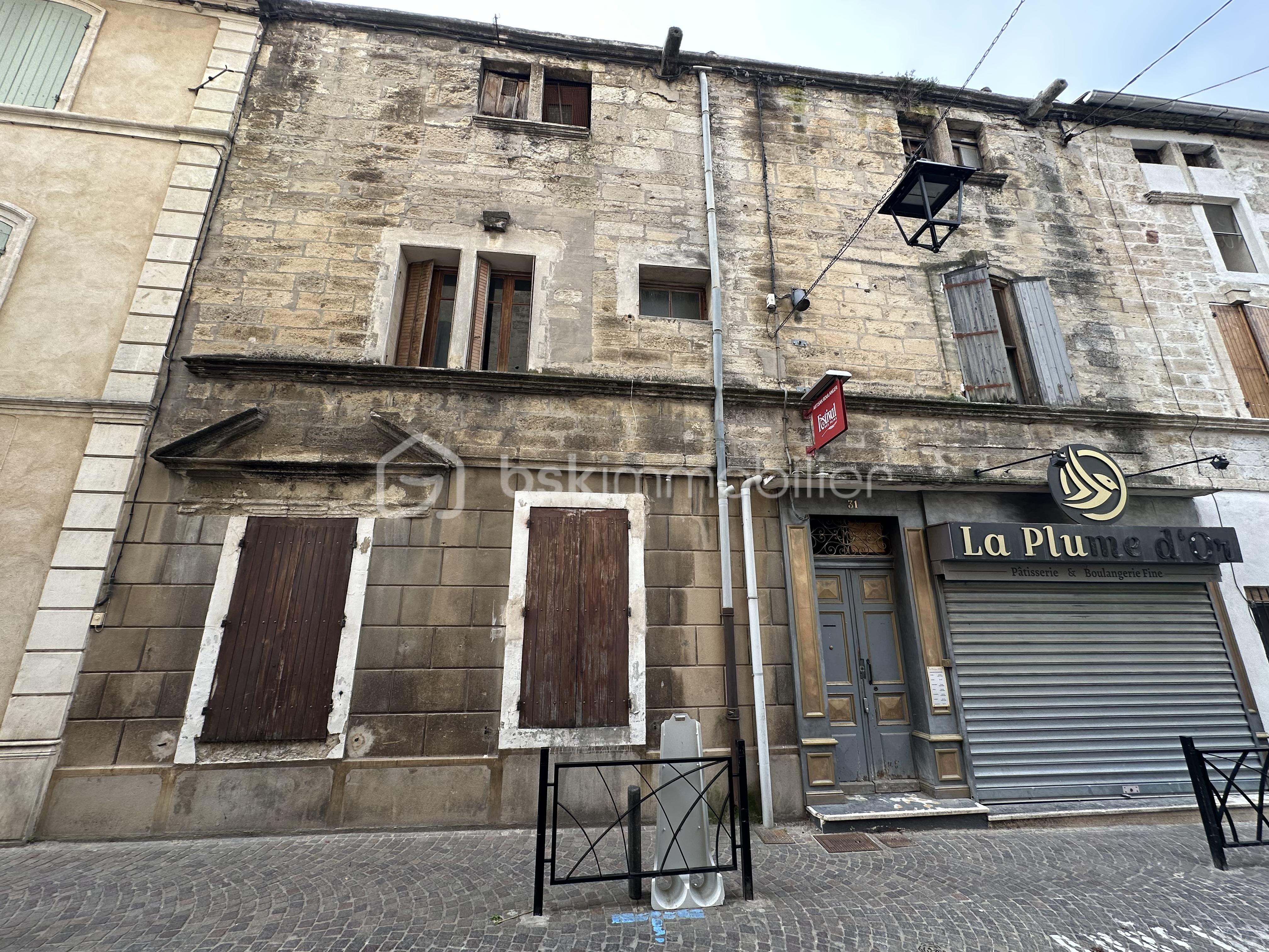Immeuble 10 pièces 15 m² · à Montfrin · 15 m² · 127 000 €