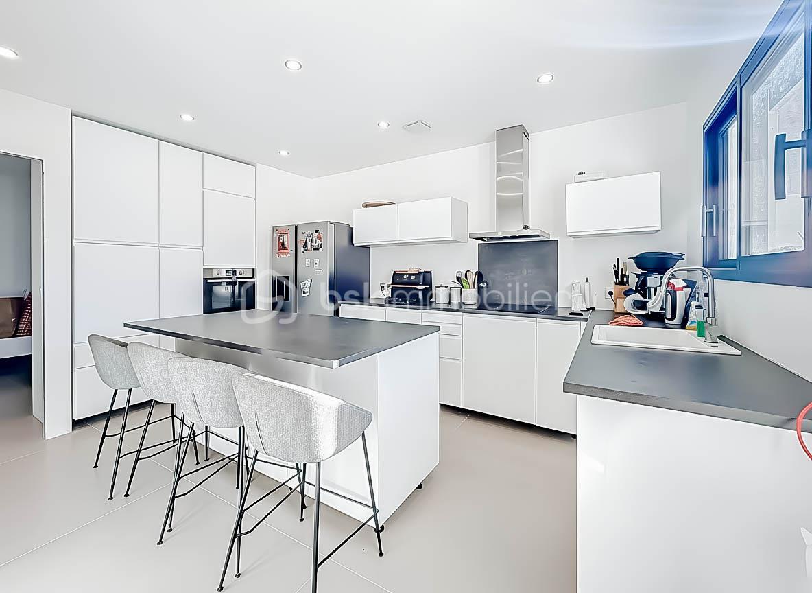 Maison contemporaine de 170 m² - PHOTO-2026-01-13-00-16-38 7.jpg