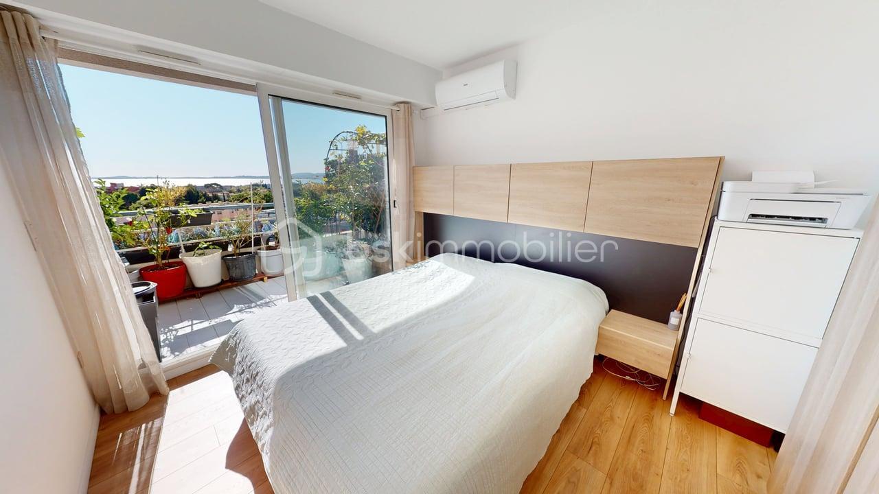 Appartement de 92 m² - 4-PIECES-VUE-MER-92m-St-Laurent-du-Var-11132025_121822.jpg