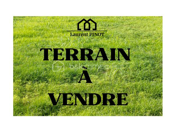Terrain de 772 m²