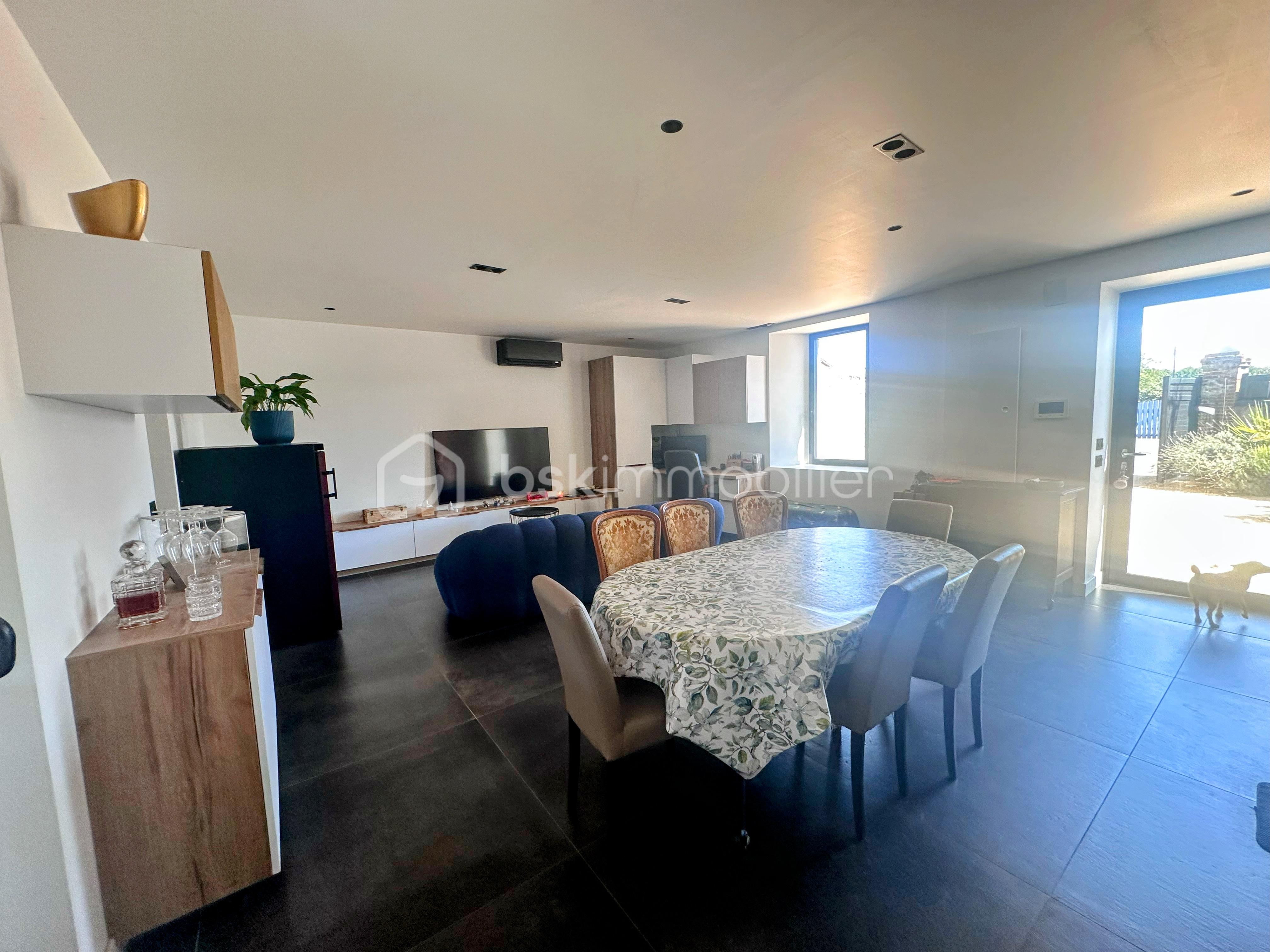 Maison de village de 107,75 m² - 7CD9F38D-314F-4B7F-94BC-489EA2361A93.JPG