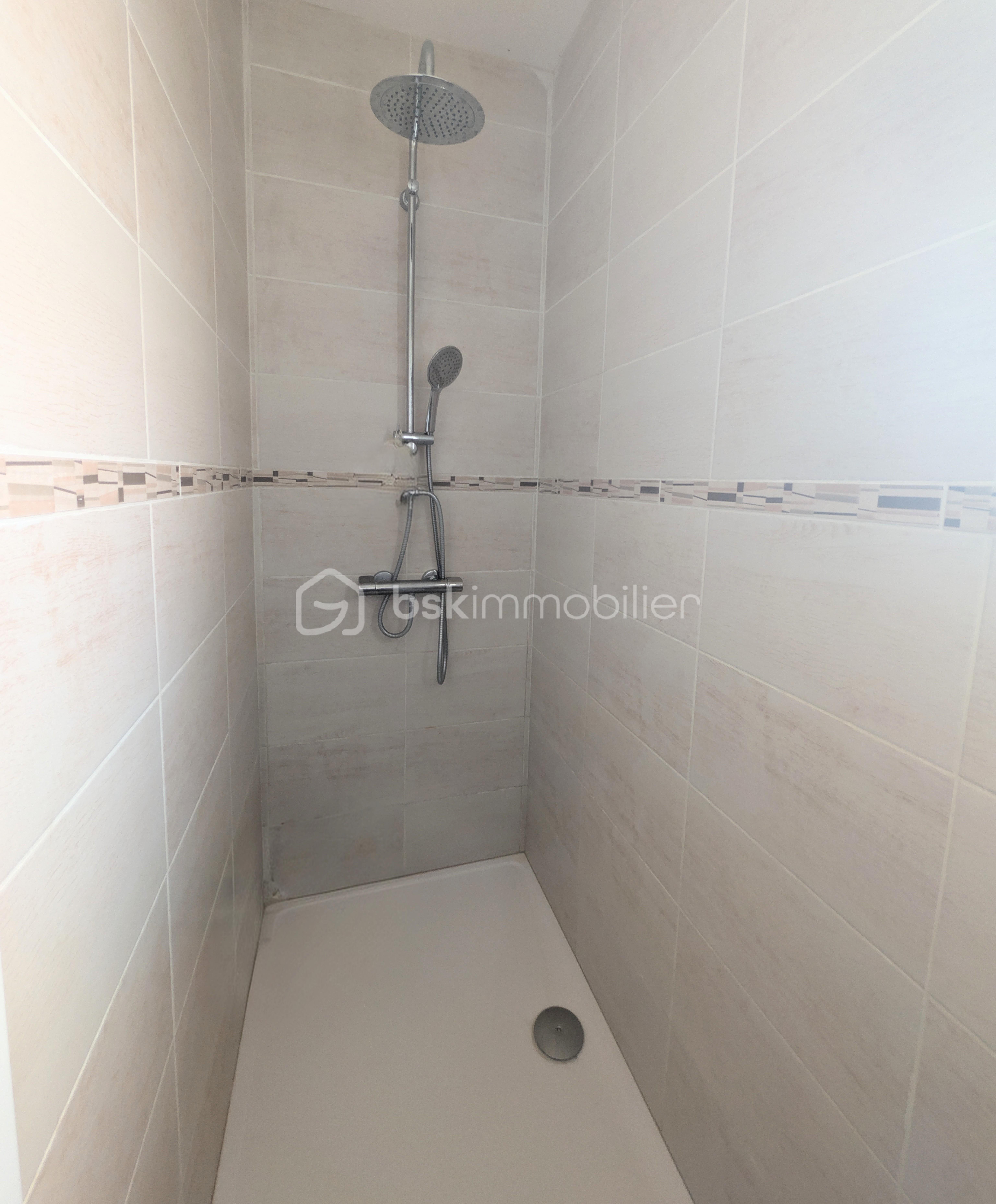 Maison traditionnelle de 115 m² - PXL_20251211_143946474~2.jpg