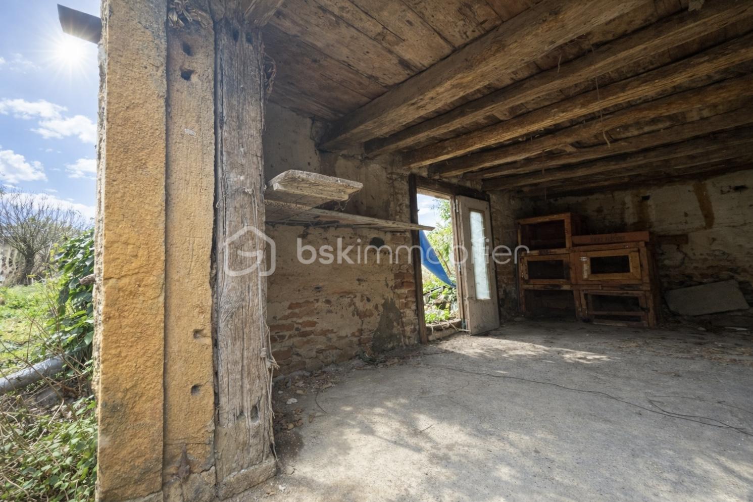 Grange de 100 m² - 83A6B3C5-DB2C-46B9-BDCB-490BE08CA29F.jpg