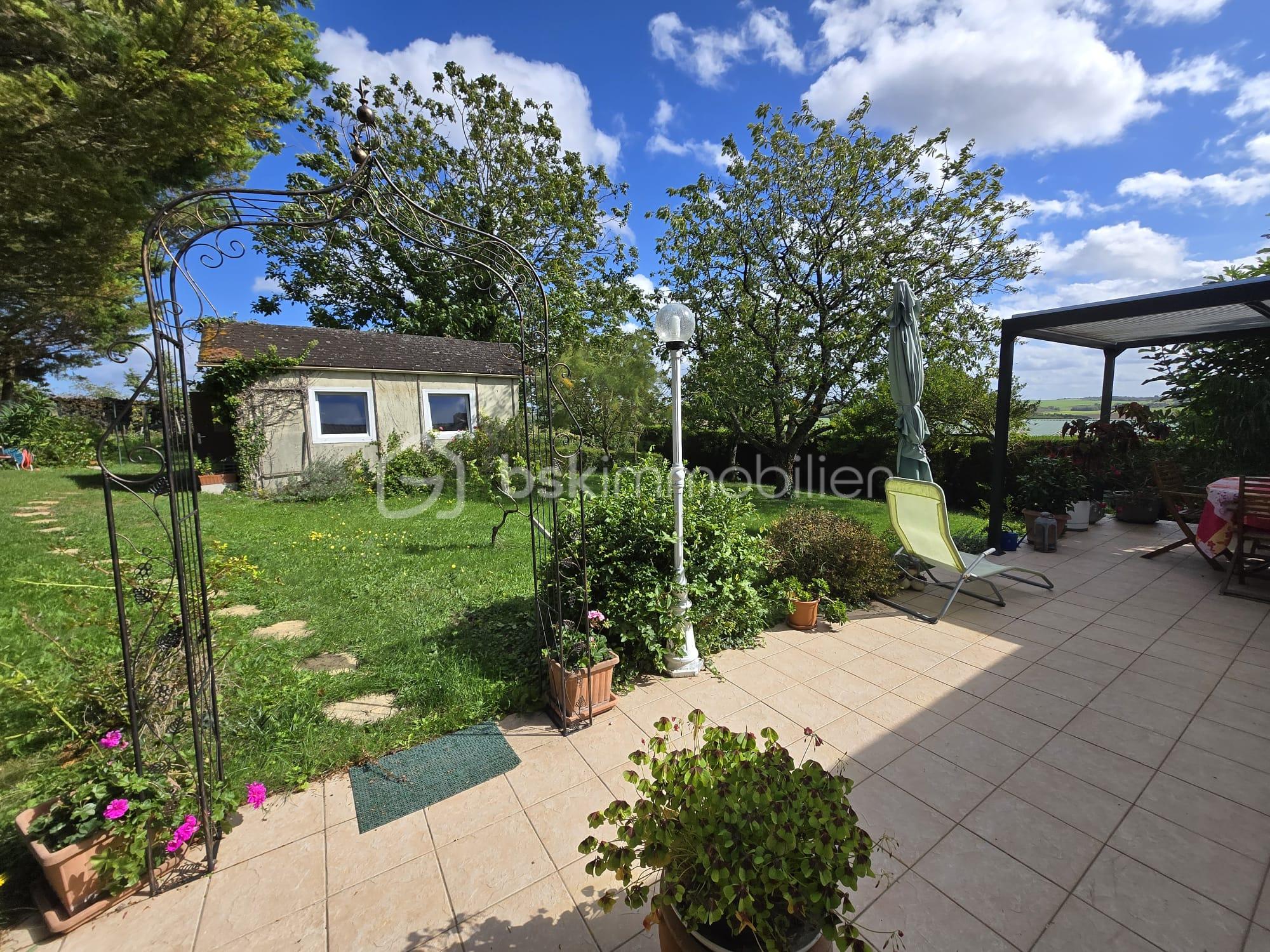 Pavillon de 85 m² - jardin dérriere.jpeg