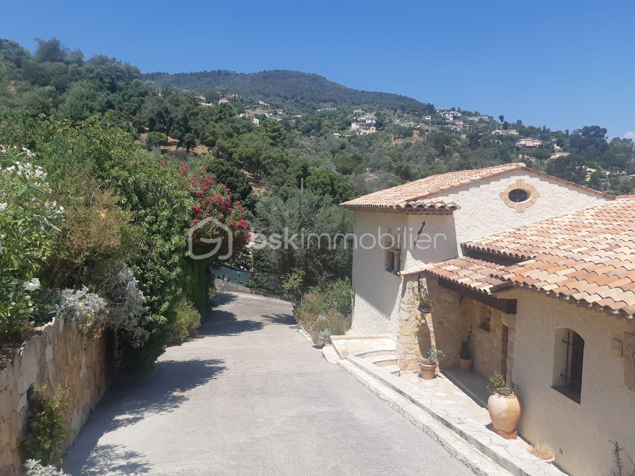 Villa de 201 m² - IMG-20250716-WA0032.jpg