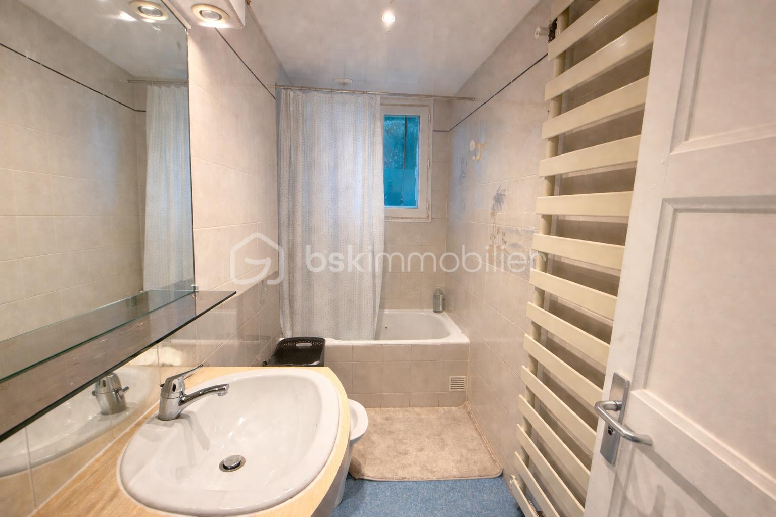 Maison de 69 m² - D99997F6-5F58-4064-A070-7602EF52E21B.png