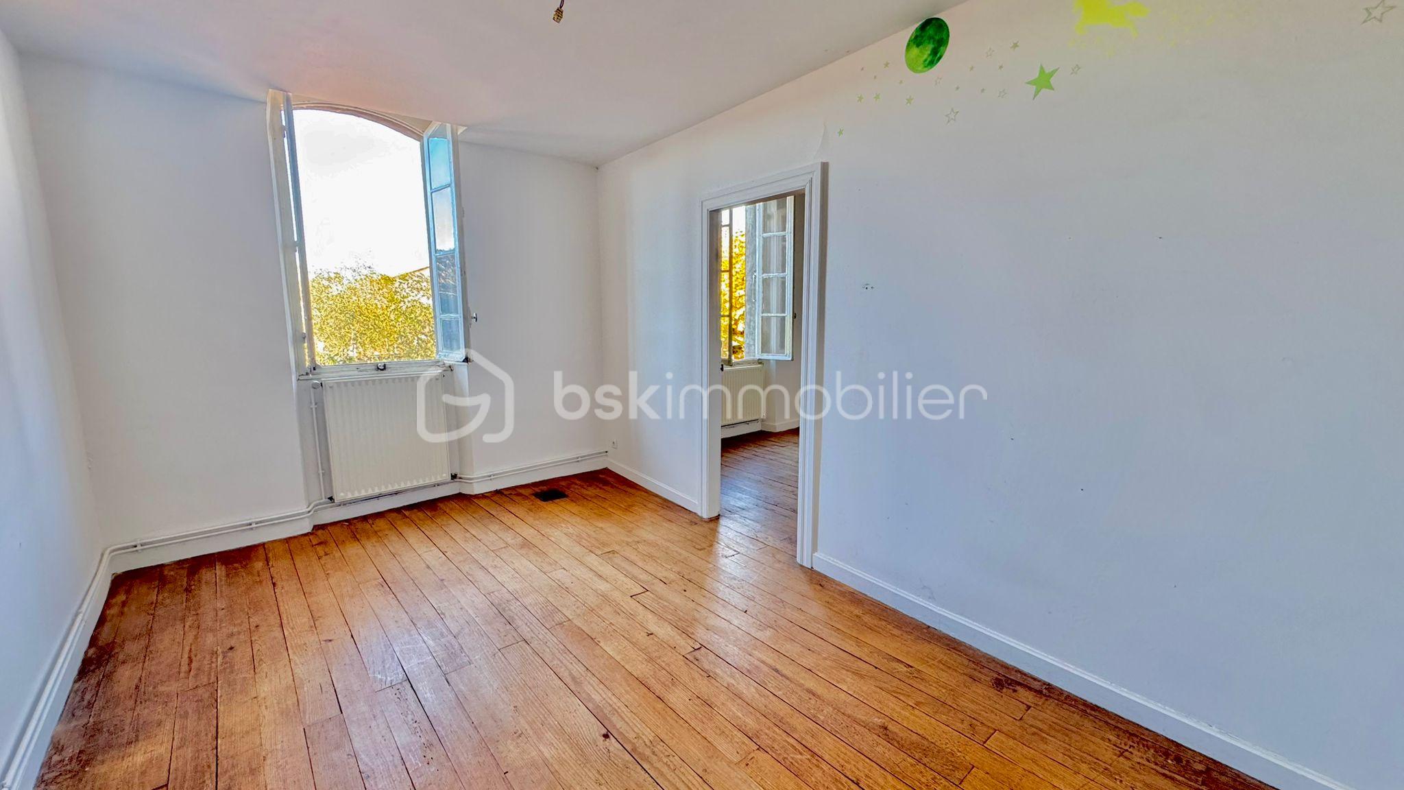 Maison ancienne de 140 m² - WhatsApp Image 2025-12-09 à 14.59.24_191f9584.jpg