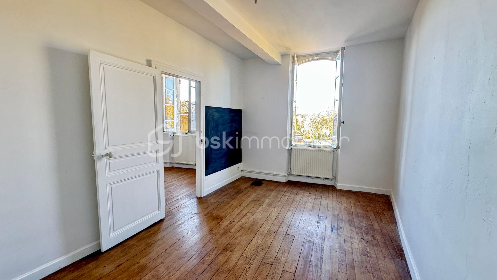 Maison ancienne de 140 m² - WhatsApp Image 2025-12-09 à 14.59.24_548b9ba0.jpg