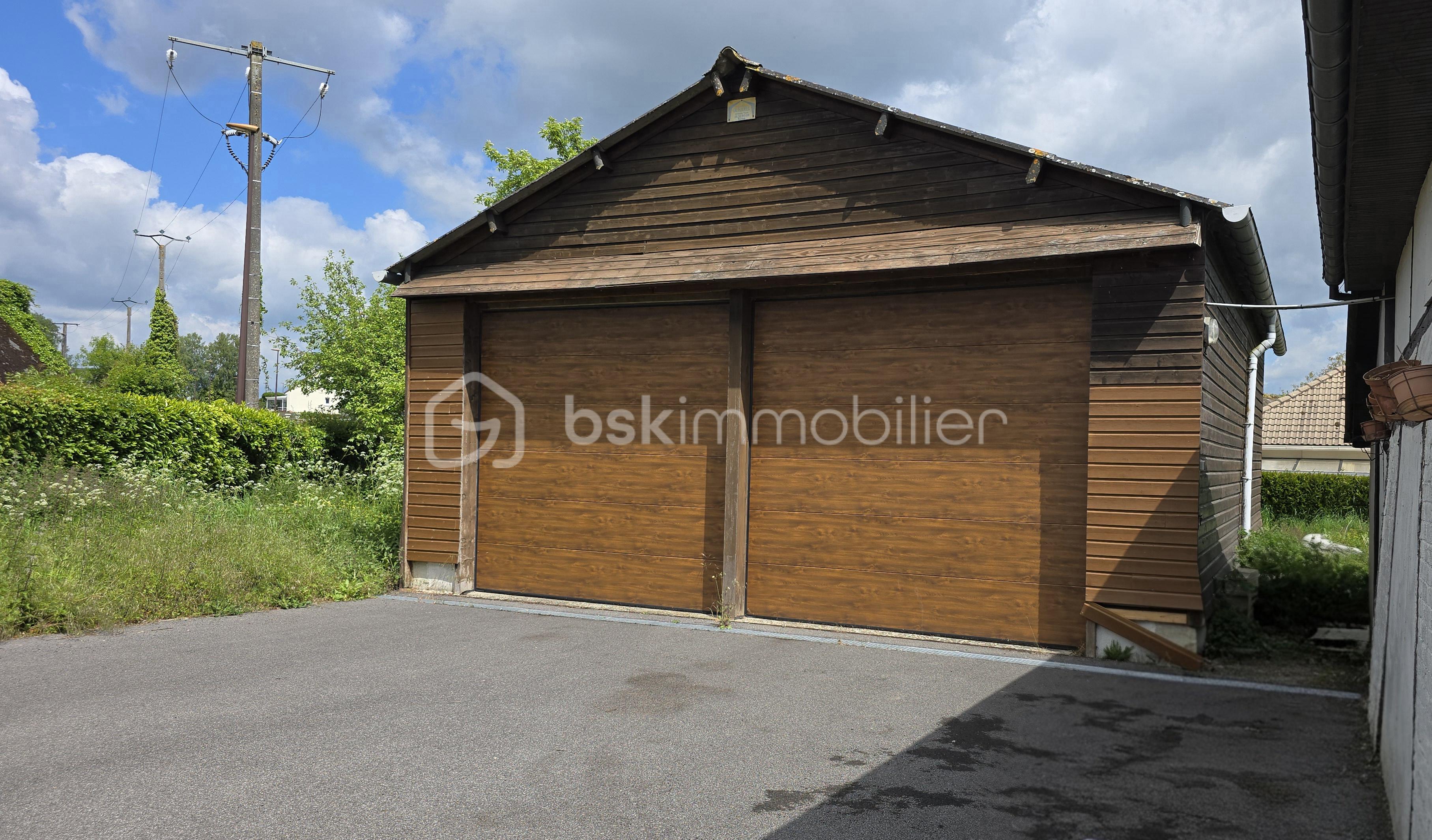 double garage.jpg