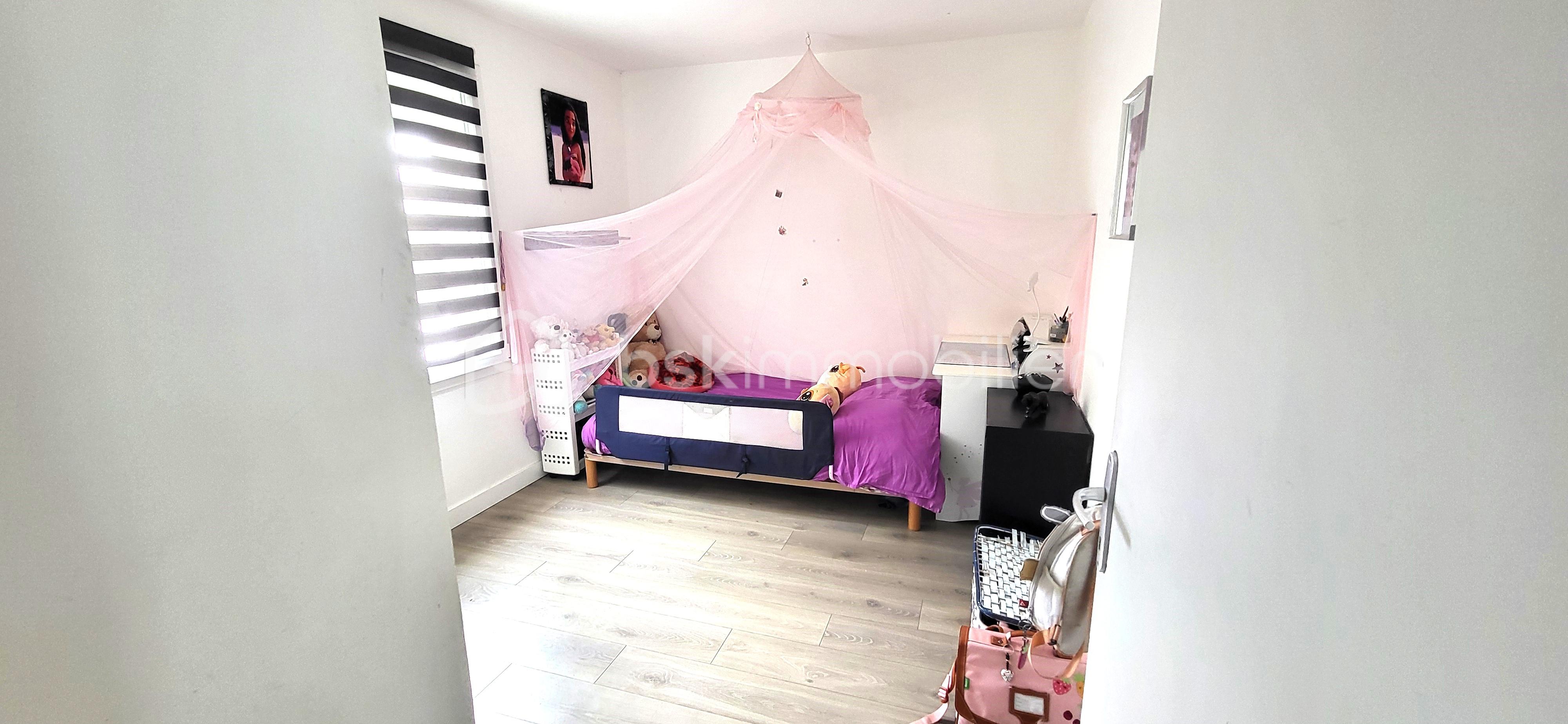 Maison de 81 m² - chambre fille 2.jpg