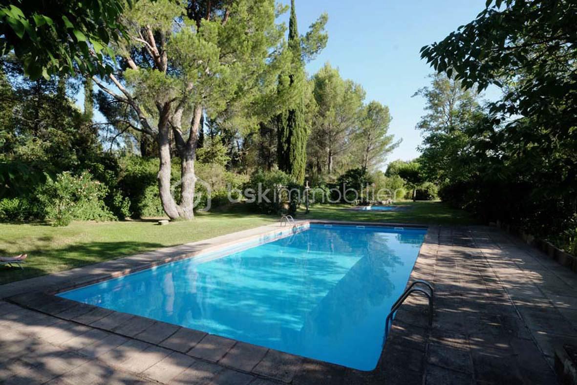 3123 piscine_edited.jpg