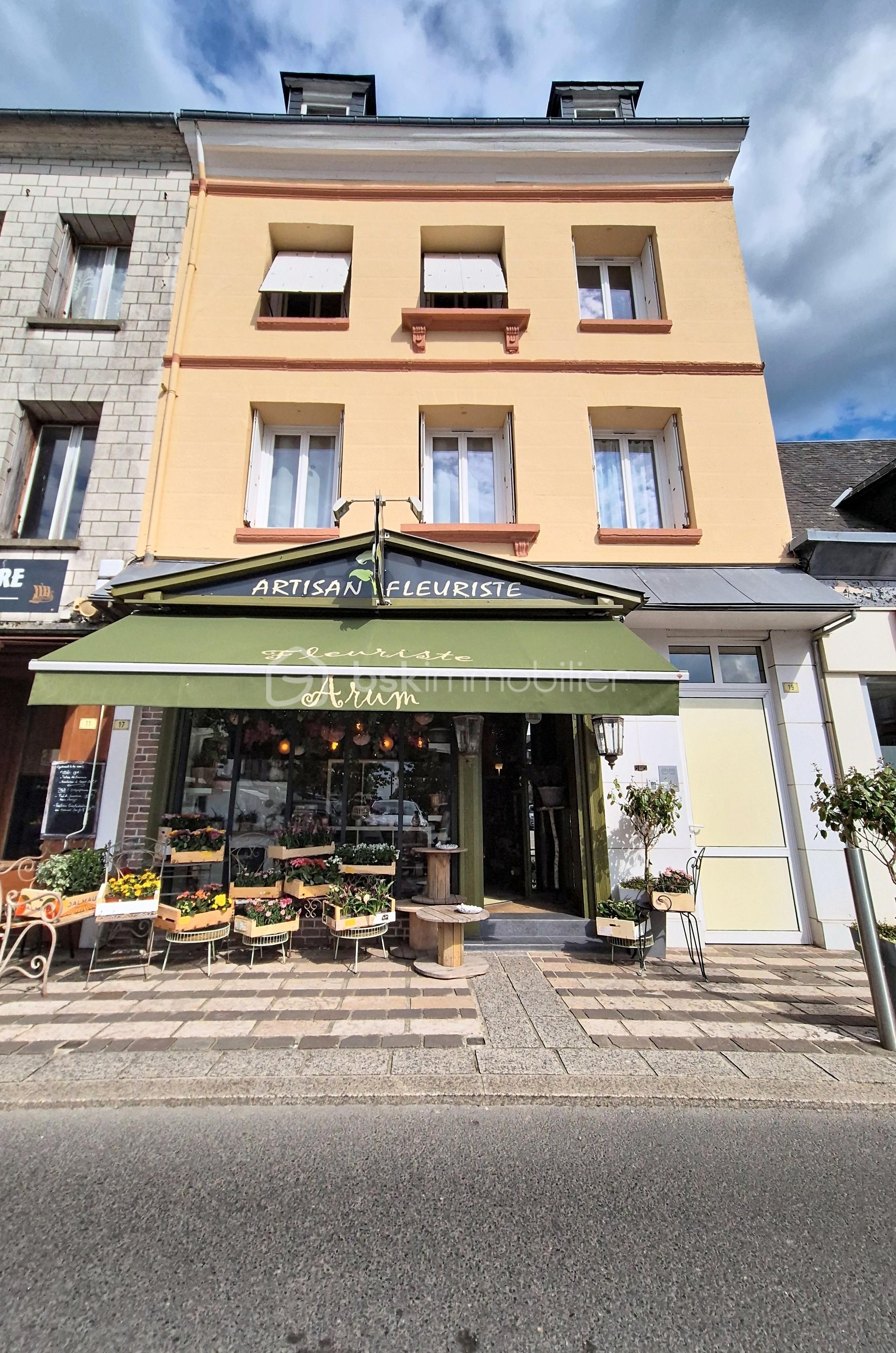 Immeuble 11 pièces 240 m² · à Beuzeville · 240 m² · 410 000 €