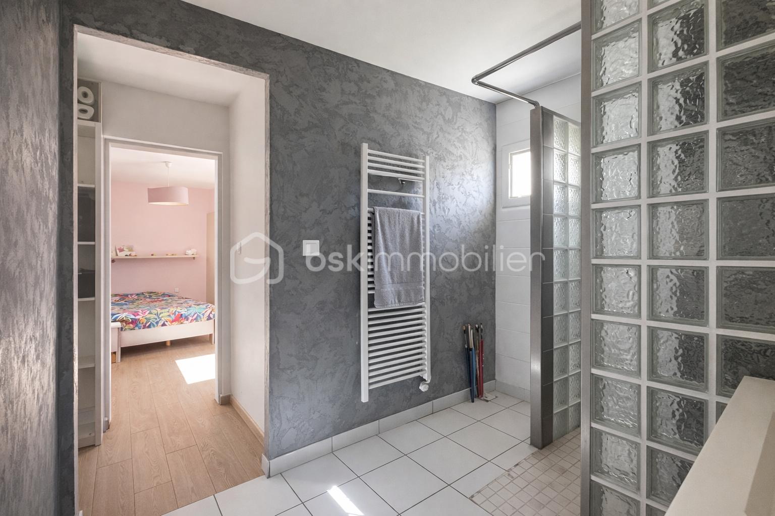 9BFC6DE3-7BED-4B3E-83F2-BE18E931D245.PNG