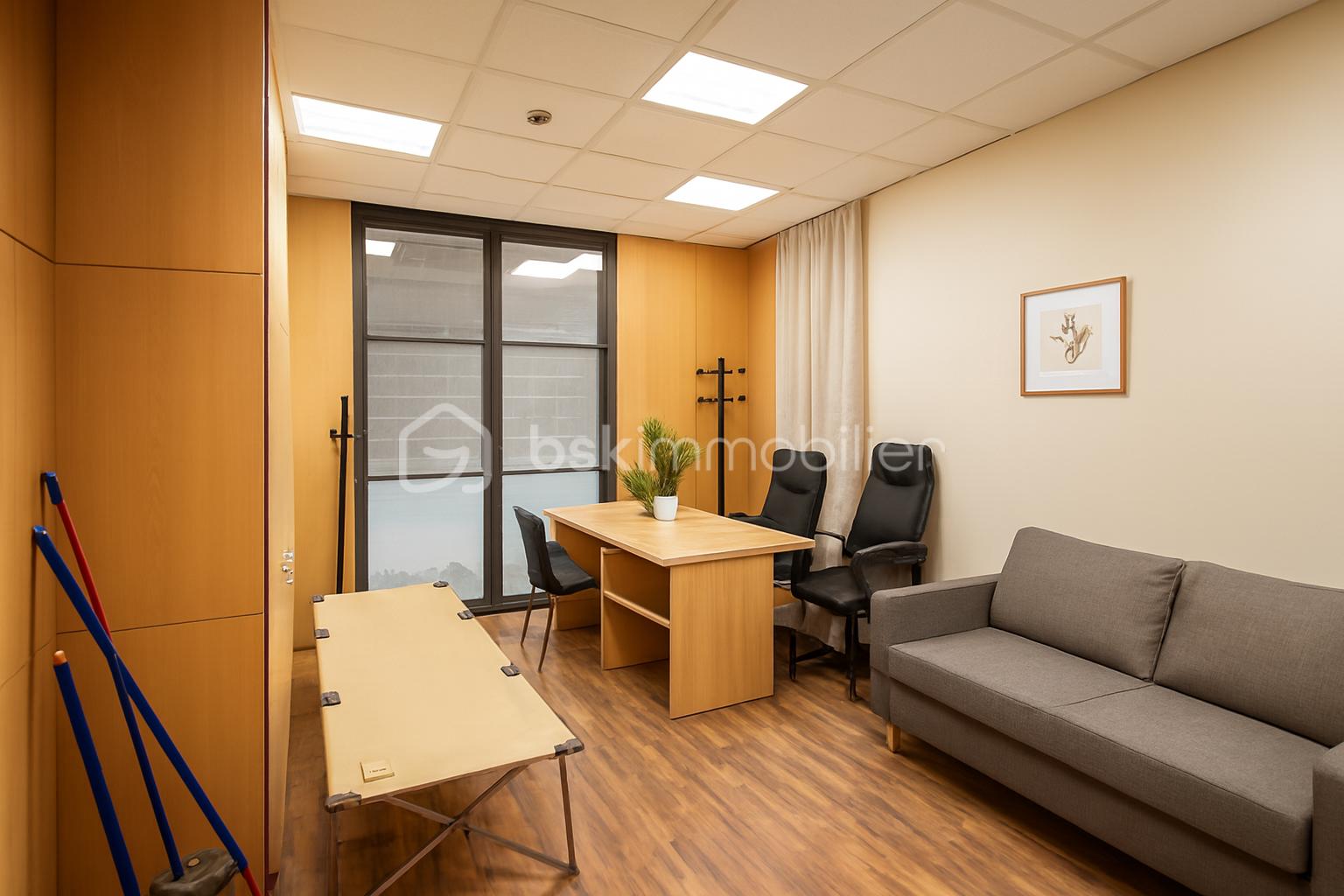 Bureau de 80 m² - Copilot_20251203_103952.png