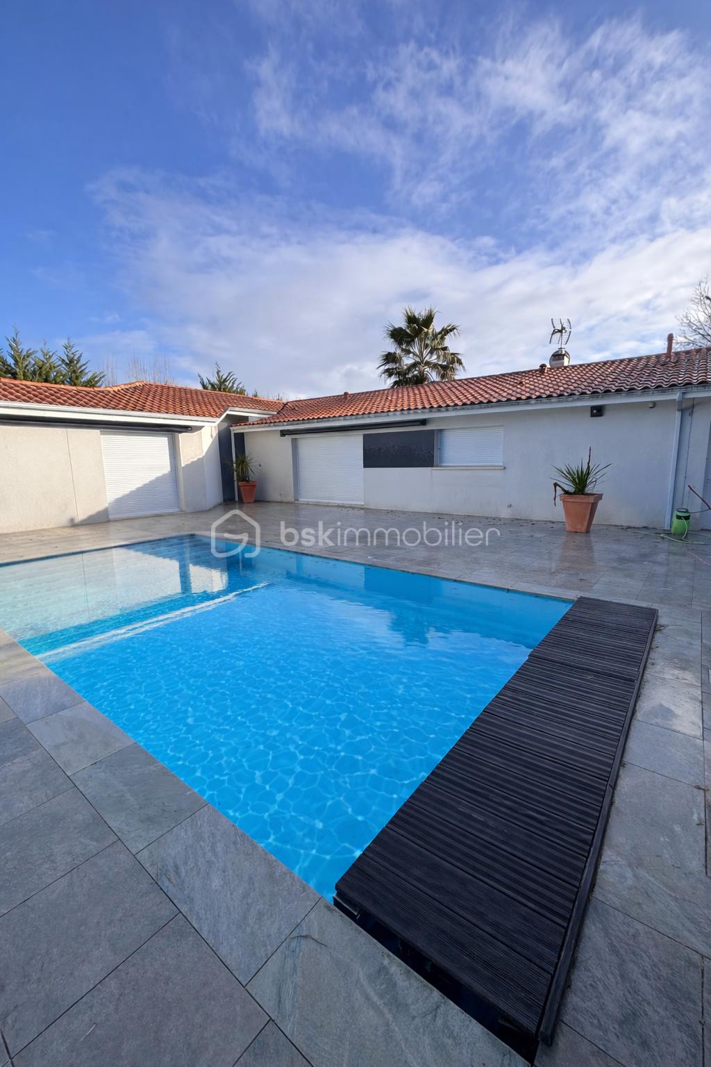 Maison contemporaine de 186 m² - 16.PNG