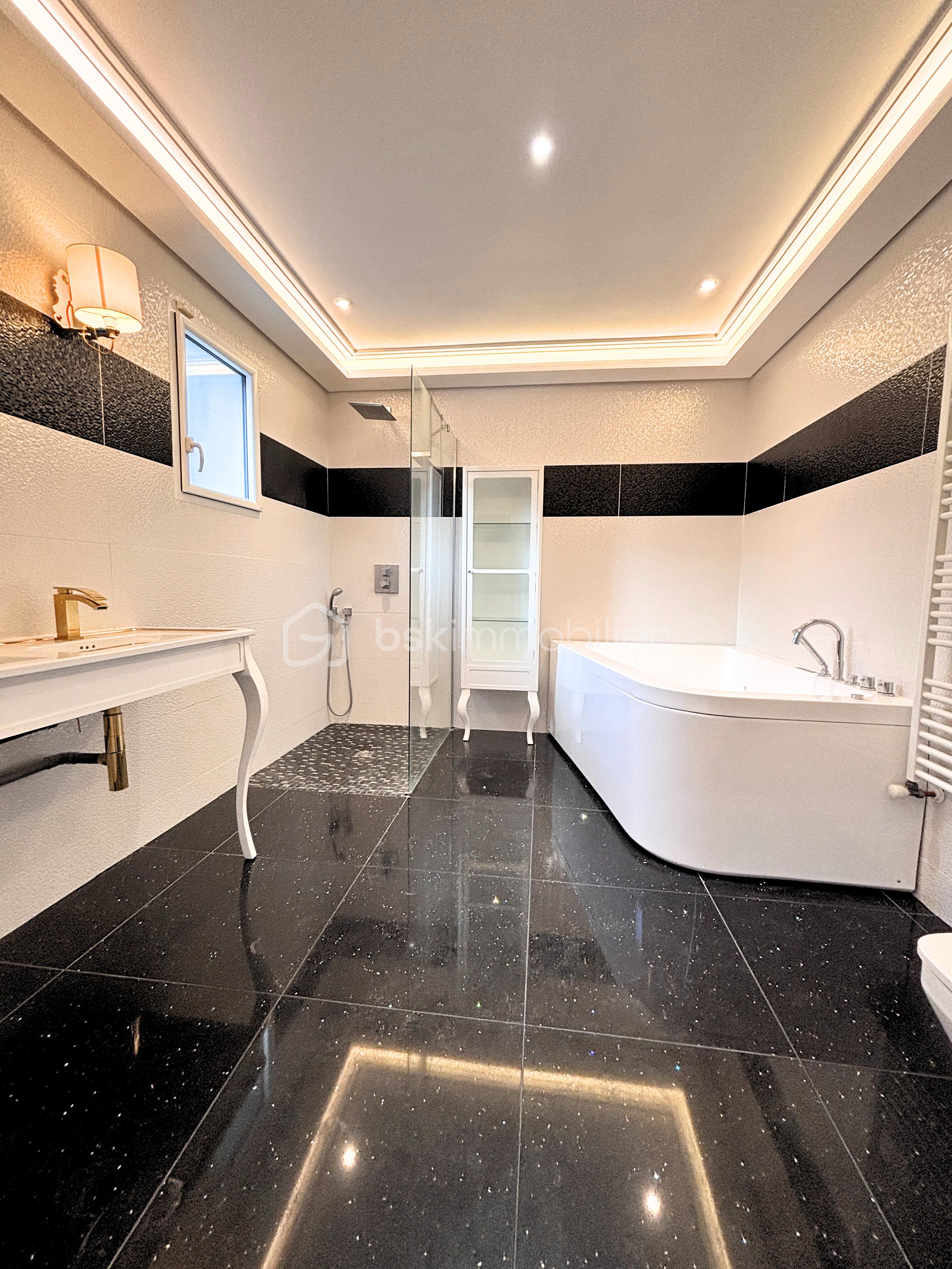 Maison contemporaine de 186 m² - 13.jpg