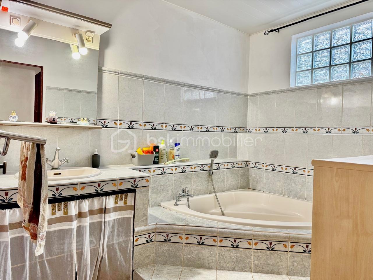 Maison de 115 m² - IMG-20251106-WA0018.jpg