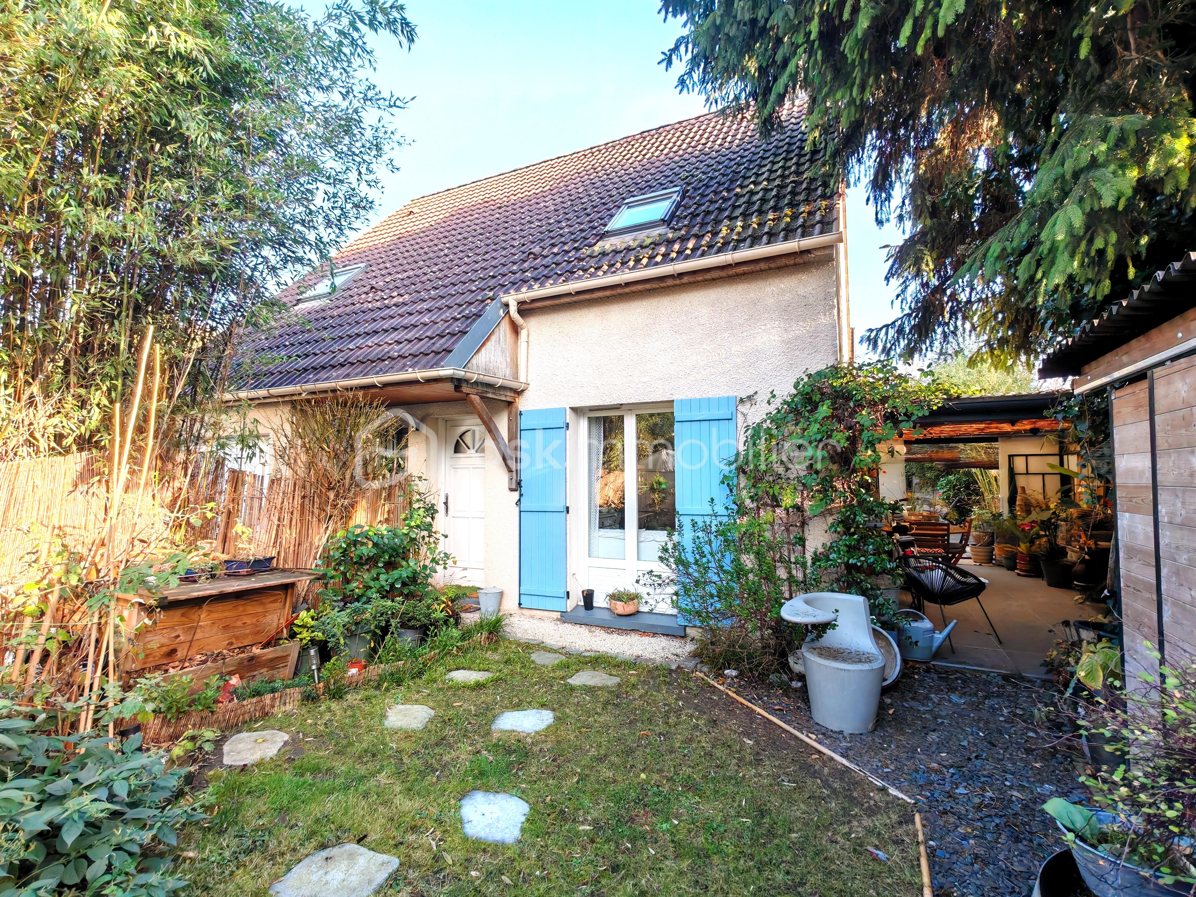 Maison de 100 m² - EXT 3.jpg