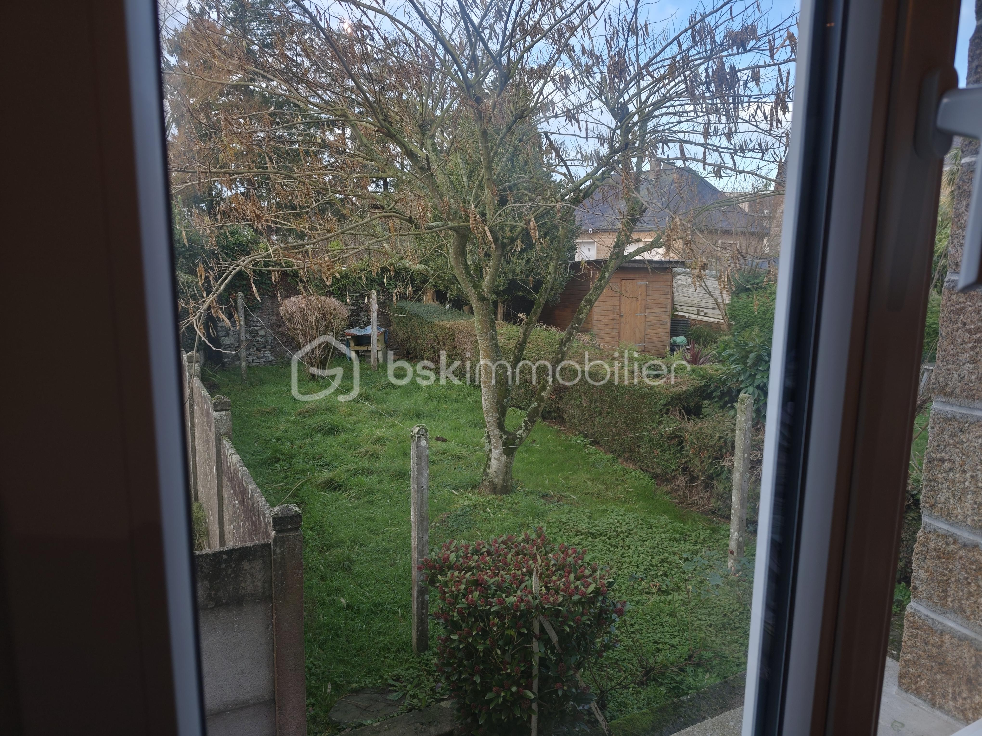 Maison de 105 m² - Photo jardin vue du 1er étage.jpg