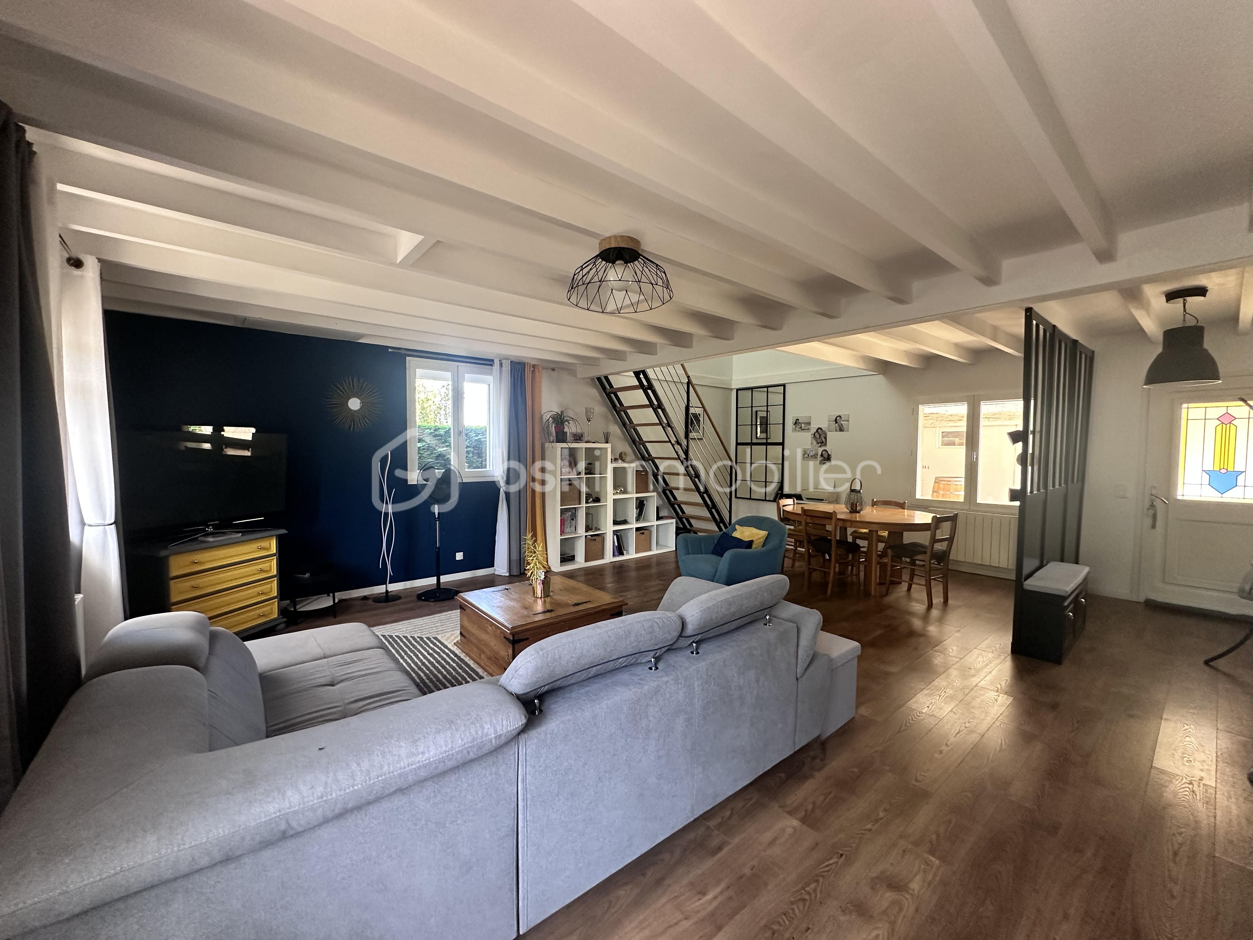 Maison traditionnelle de 100,25 m² - CA3D3F8A-0CA4-4A8F-9428-A179E135EC14 2.JPG