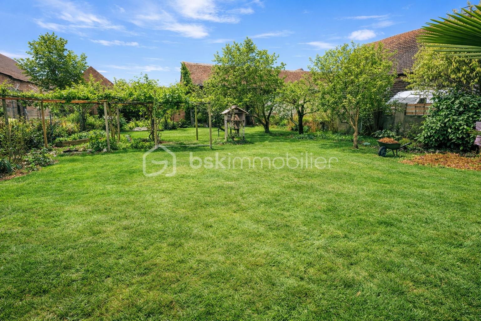 Immeuble de 240 m² - ChatGPT Image 5 févr. 2026, 14_51_36.png