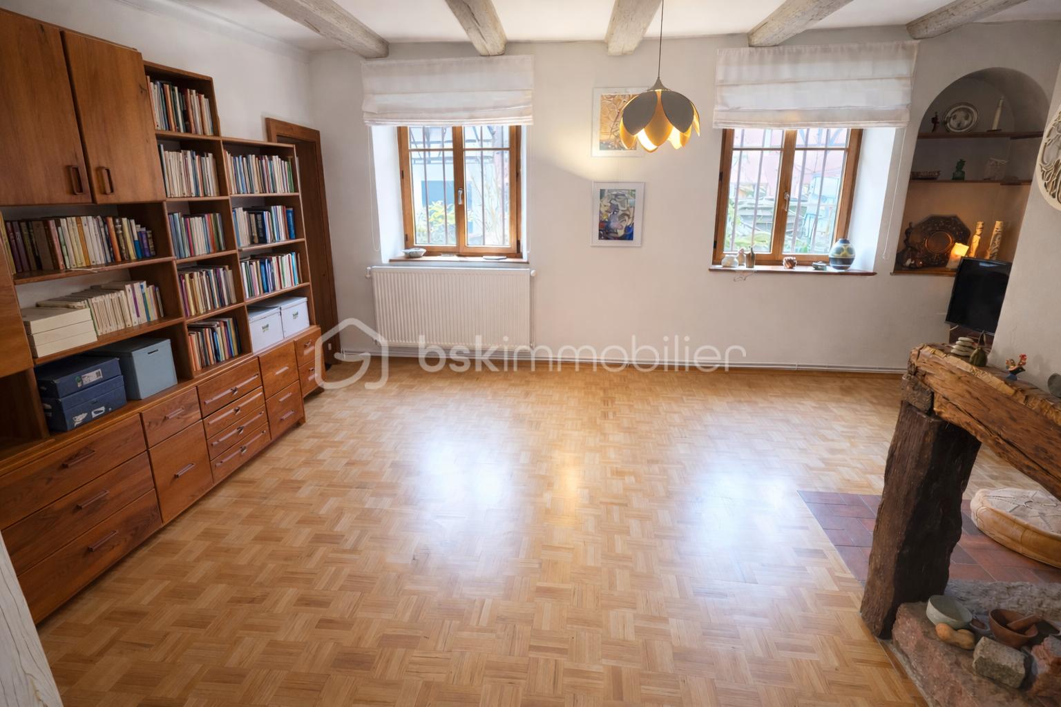 Immeuble de 240 m² - ChatGPT Image 5 févr. 2026, 06_24_57.png