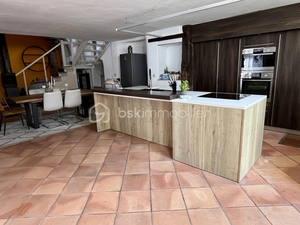 Demeure de 239 m² - NtnQMpHAS96AVy9hwhpkVg_thumb_29b2.jpg
