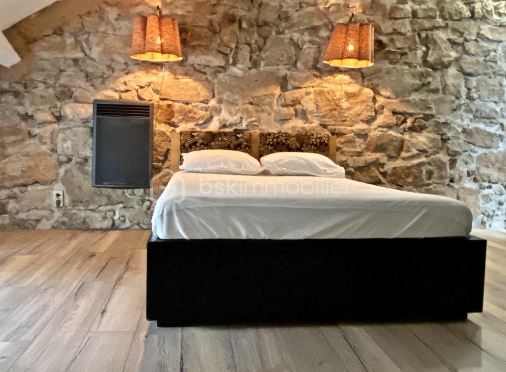 Demeure de 239 m² - SHMhl5m4QOqcqt7P4uQDjg_thumb_233e.jpg