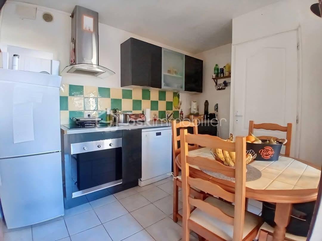 Immeuble mixte de 90 m² - FB_IMG_1761483999707.jpg