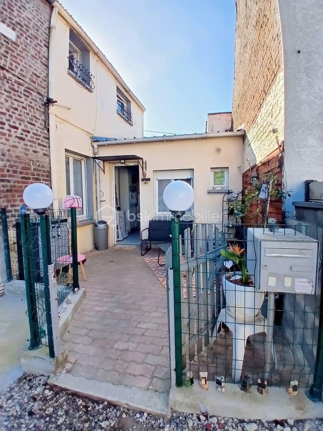 Immeuble mixte de 90 m²